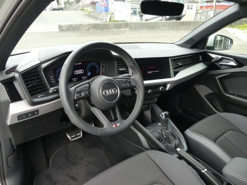AUDI A1 Sportback 30 TFSI Attraction S-tronic-image-6