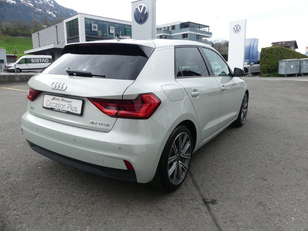 AUDI A1 Sportback 30 TFSI Attraction S-tronic-image-3