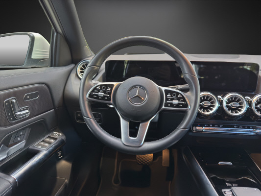 MERCEDES-BENZ EQA 250-image-7