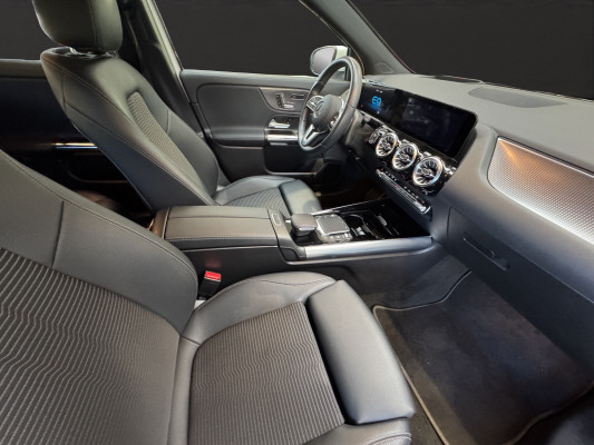 MERCEDES-BENZ EQA 250-image-11