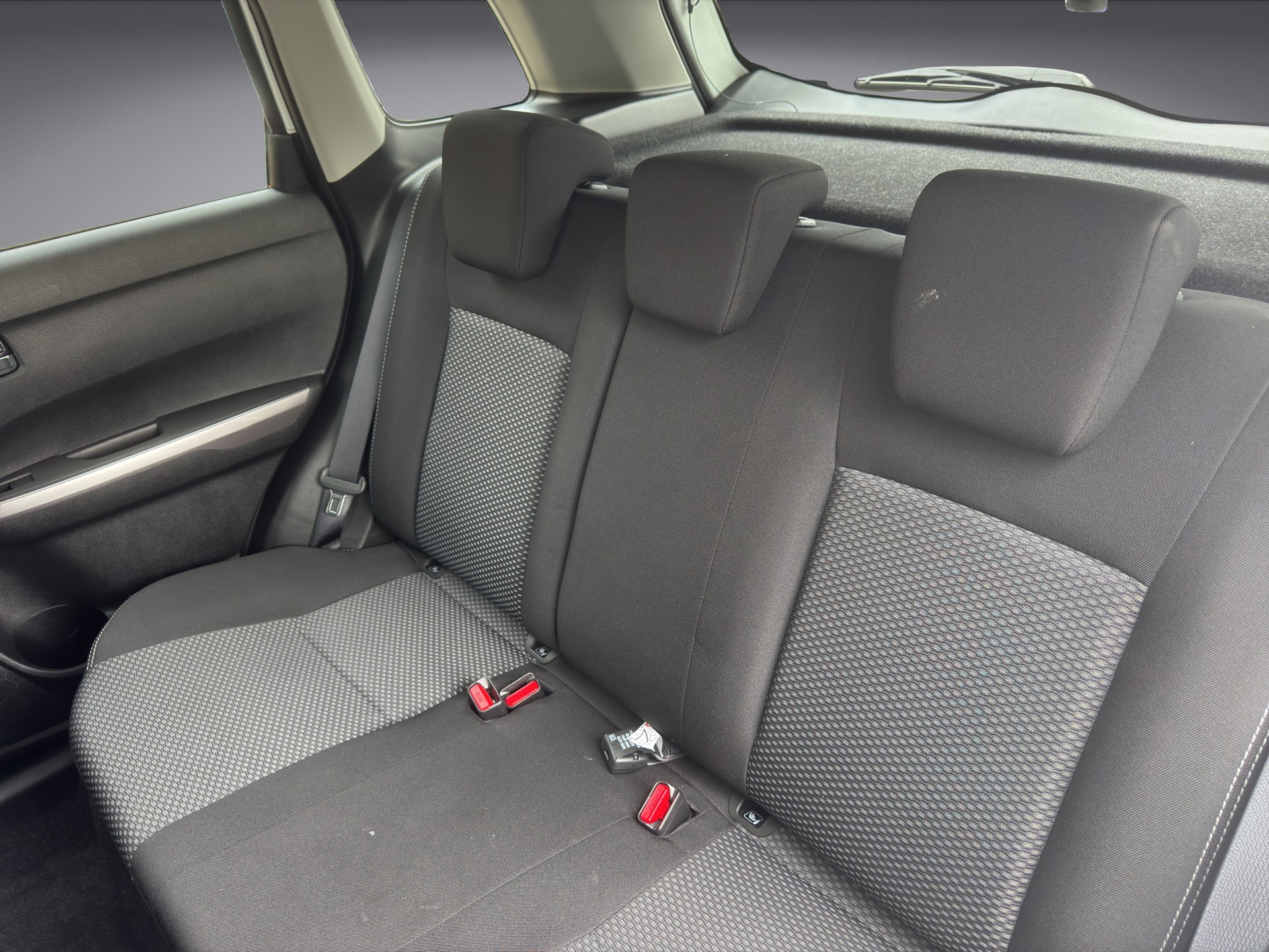SUZUKI Vitara 1.5 Piz Sulai Hybrid 4x4-image-14