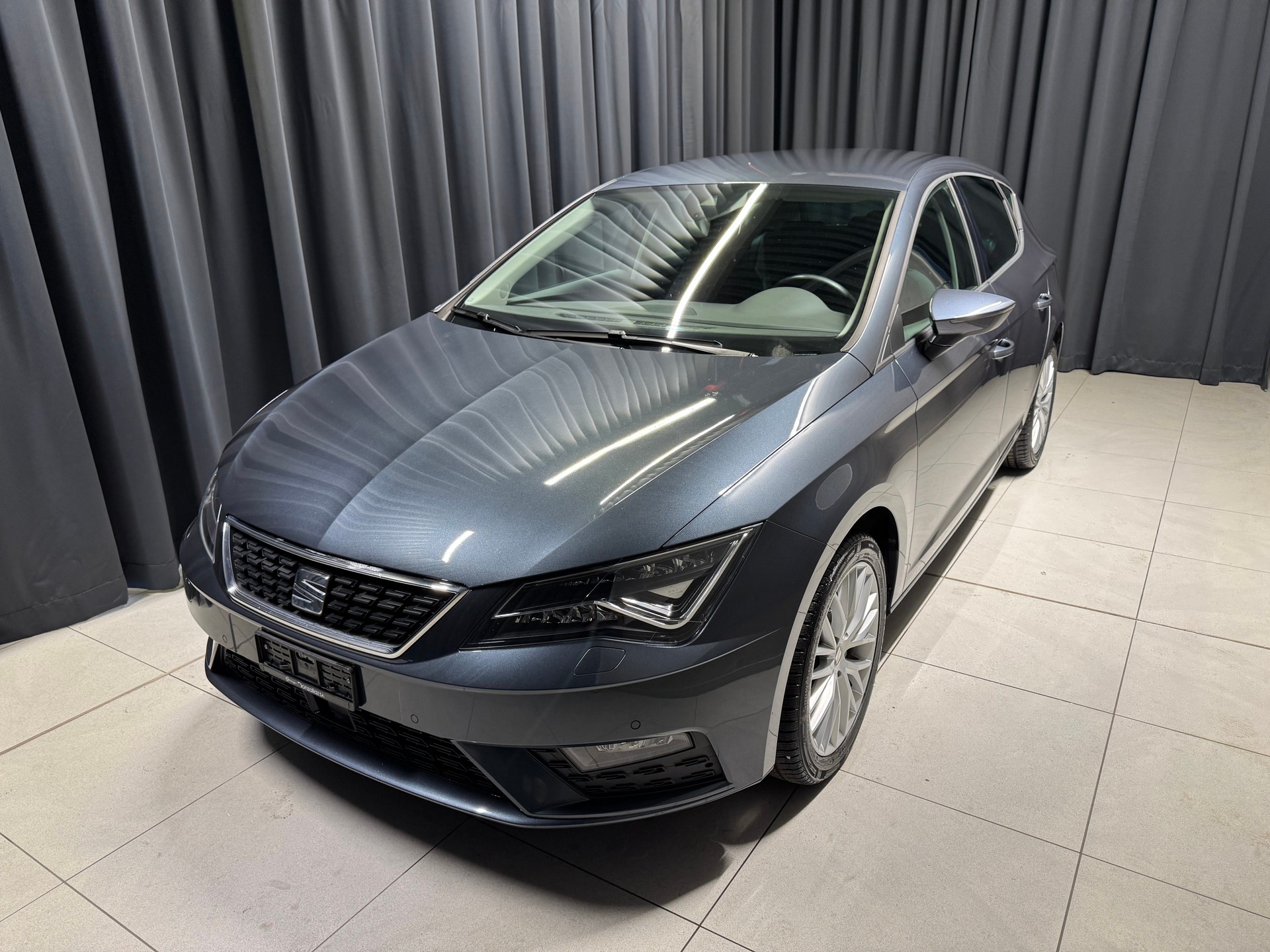 SEAT Leon 1.5 TSI EVO FR ACT FR DSG (15)-showroom-element-2