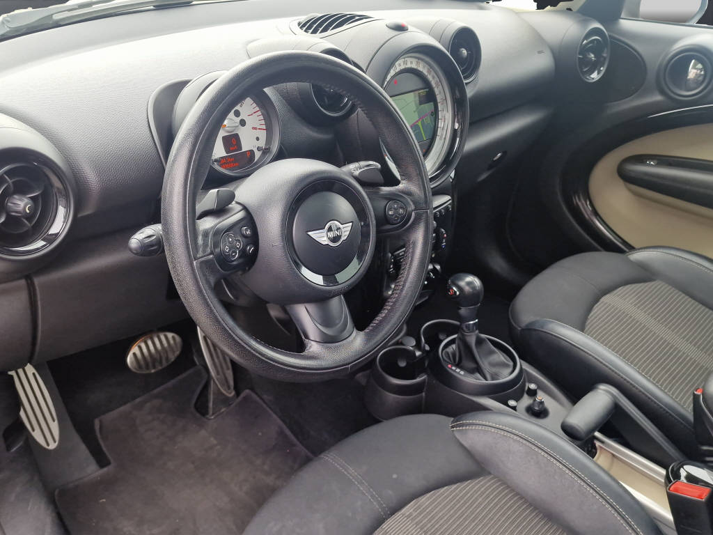 MINI Countryman R60 1.6i Cooper S ALL4-image-8