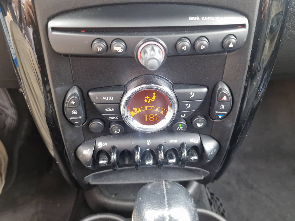 MINI Countryman R60 1.6i Cooper S ALL4-image-11