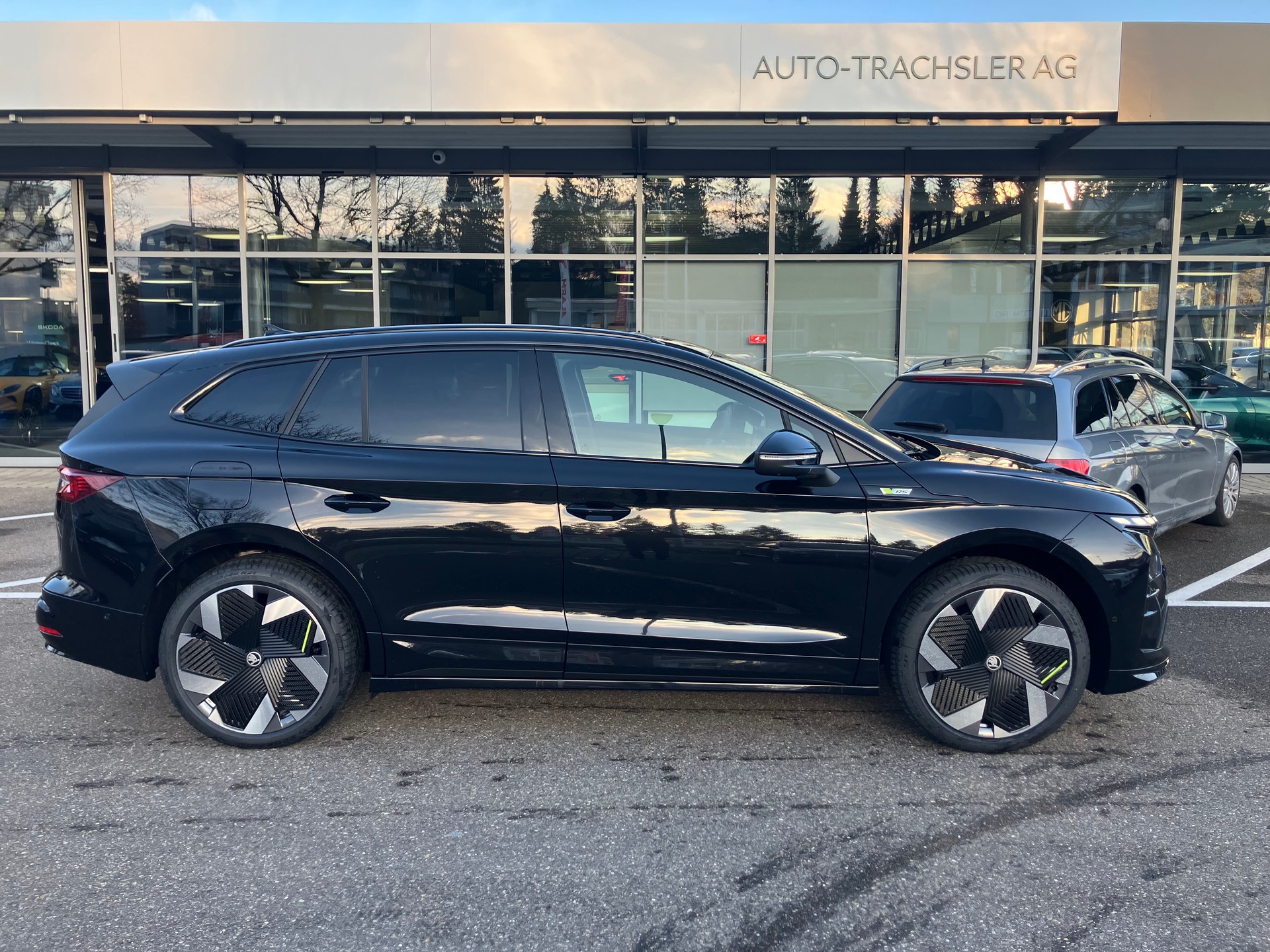 SKODA Enyaq 4x4 RS-image-0