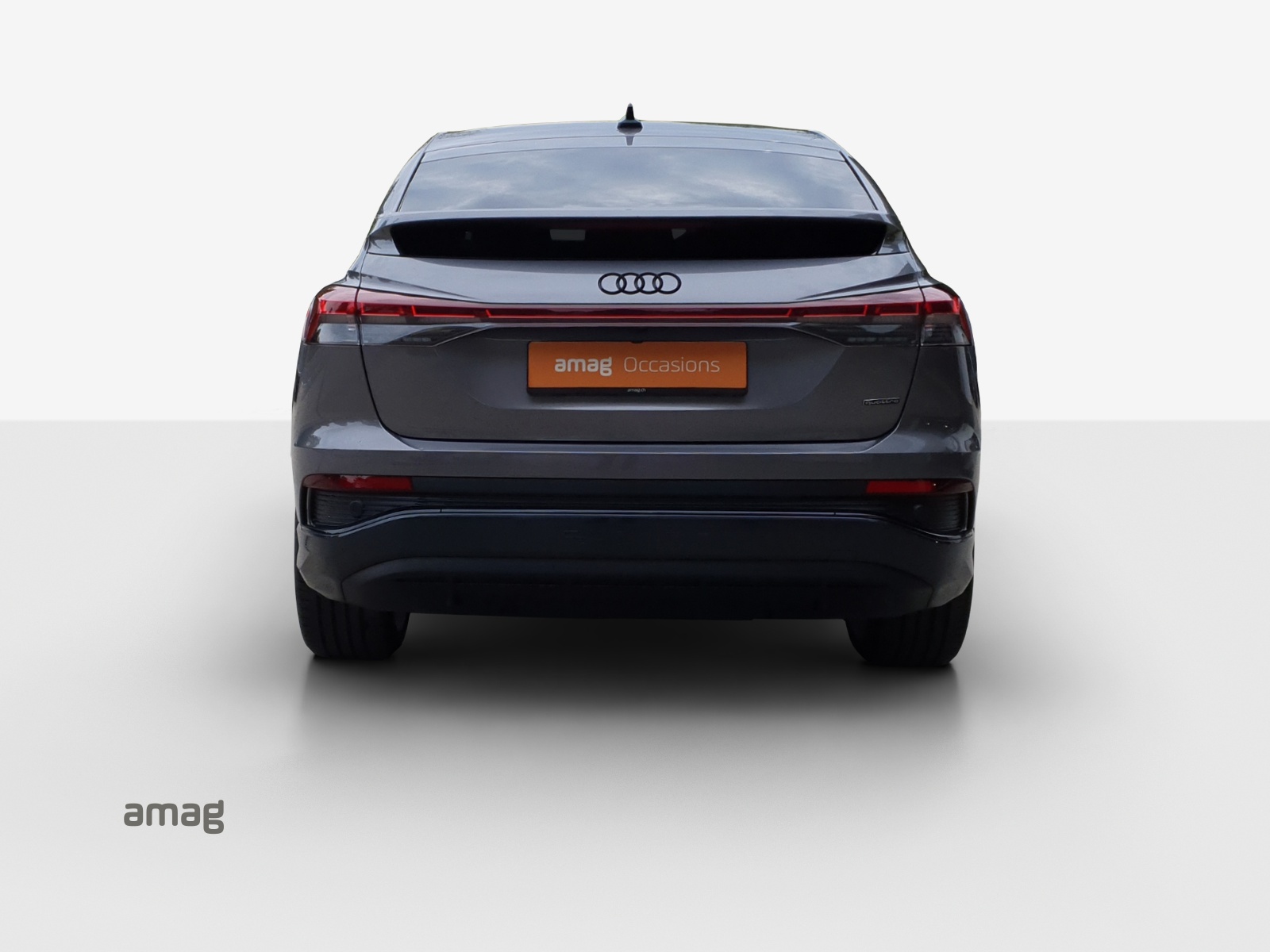 AUDI Q4 Sportback e-tron 50 quattro-image-3