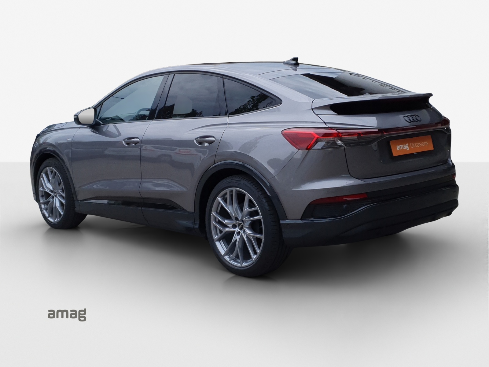 AUDI Q4 Sportback e-tron 50 quattro-image-2