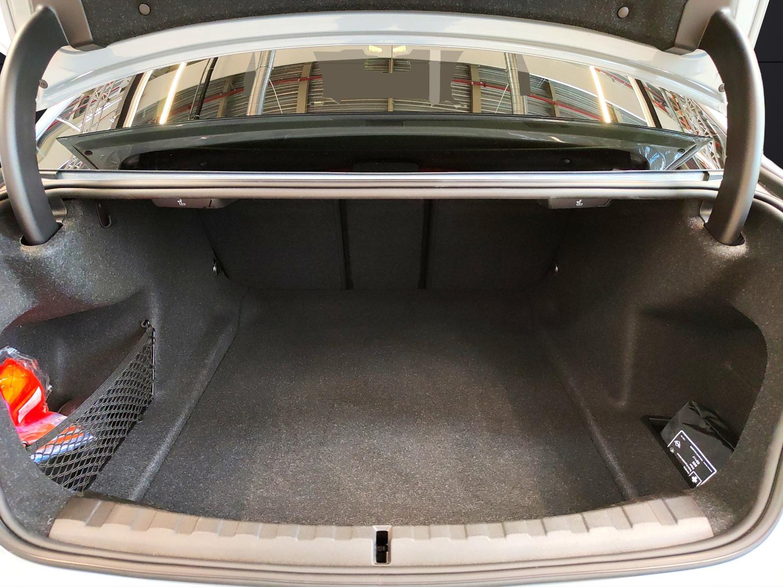 BMW 320d xDrive SAG-image-15