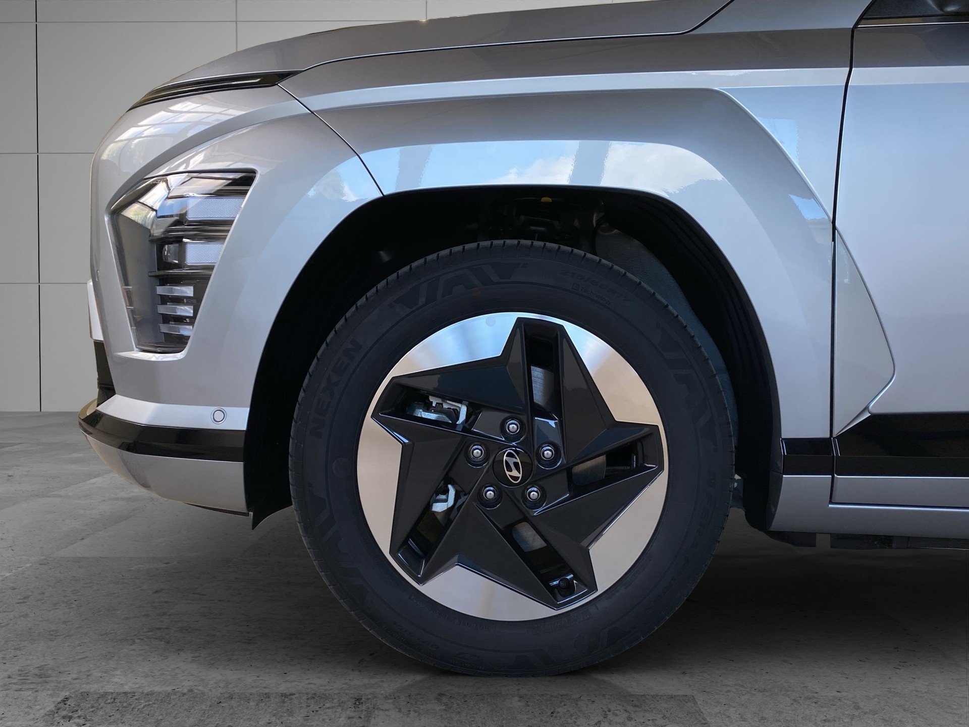 HYUNDAI Kona EV 65.4 kWh Premium / Amplia-image-15