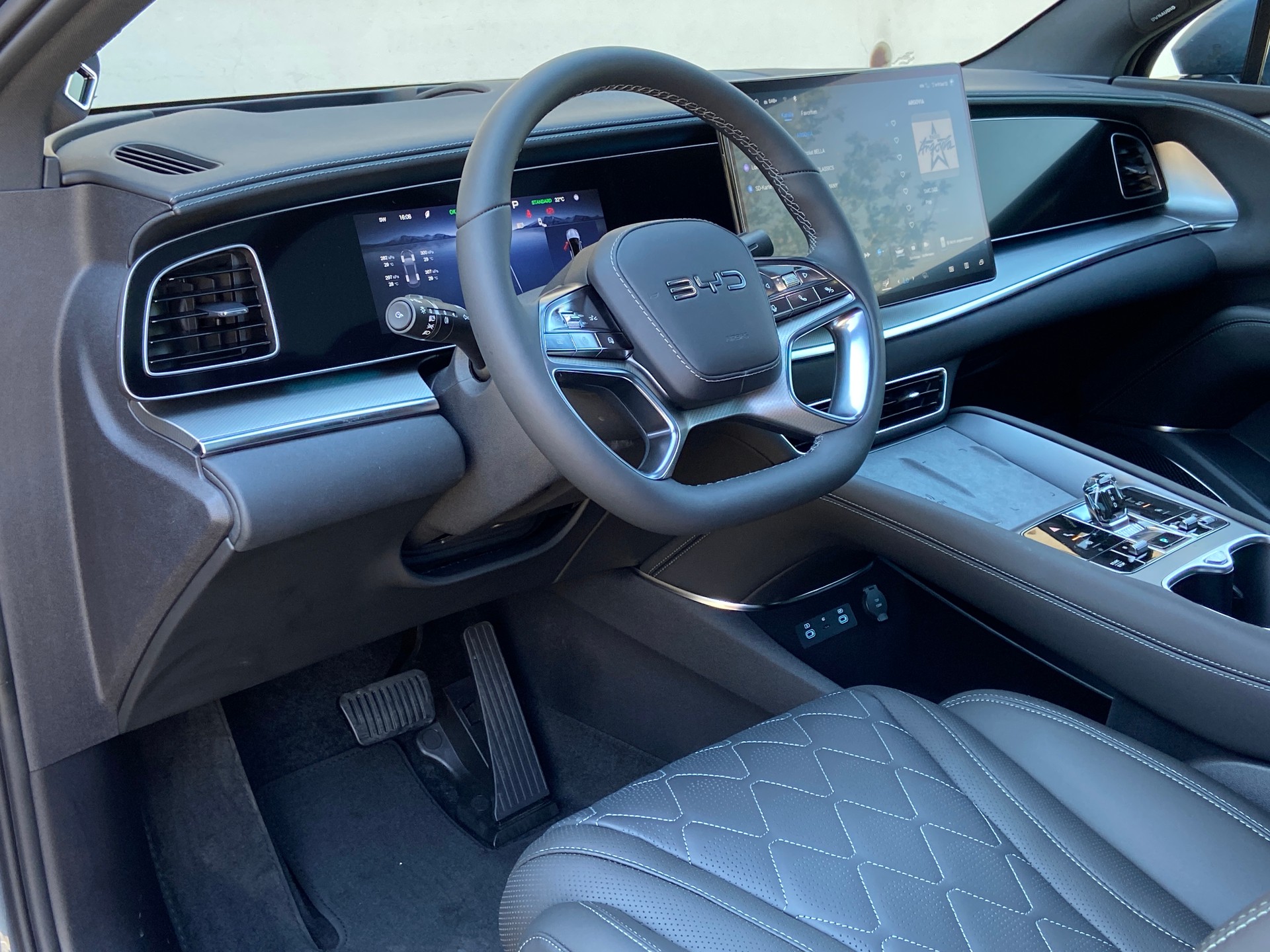 BYD Sealion 7 91,3 kWh Excellence AWD-image-5