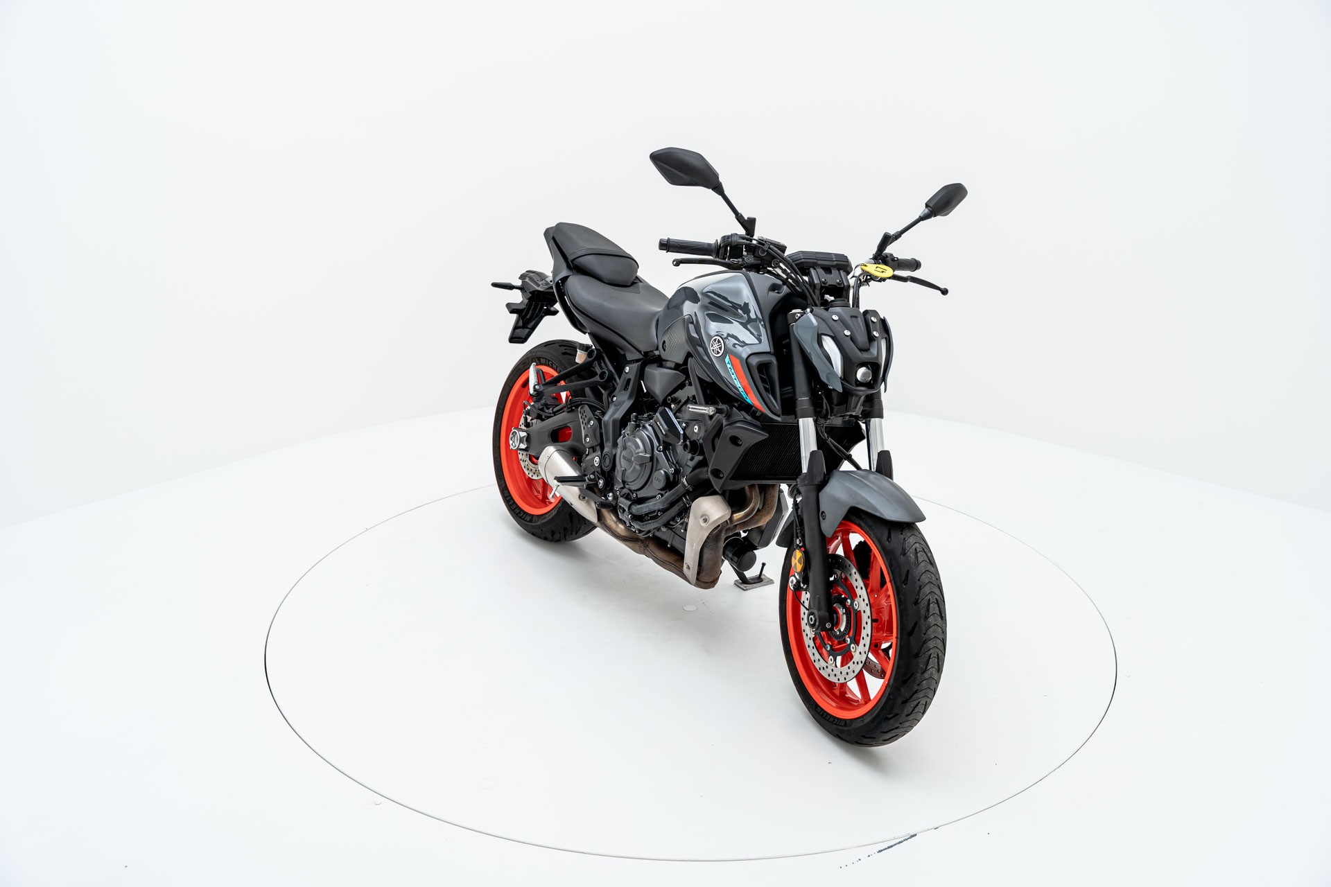 YAMAHA MT-07 (35KW)-showroom-element-1