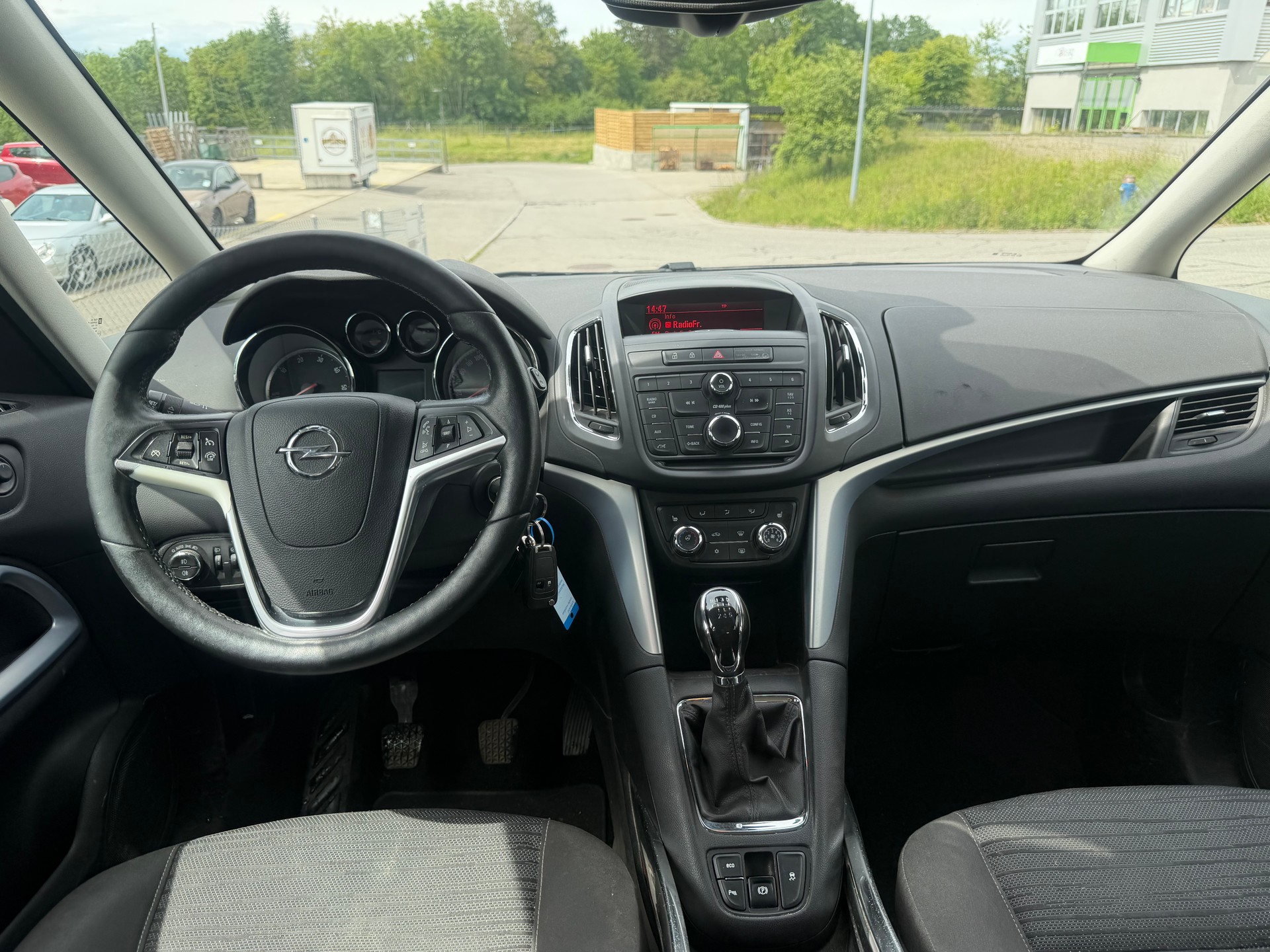 OPEL Zafira Tourer 1.6 CDTi Sport-image-4