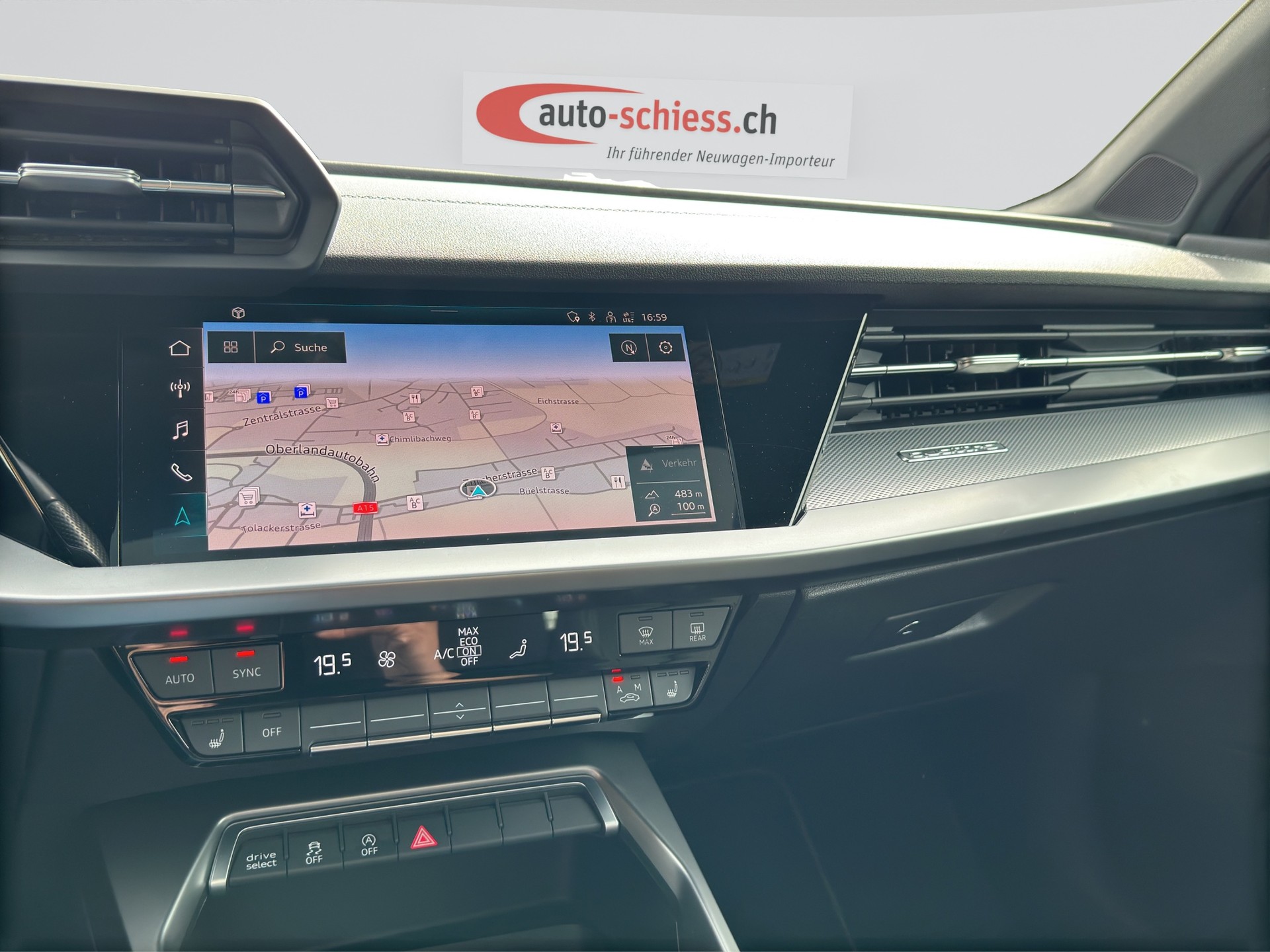 AUDI S3 Sportback 2.0 TFSI quattro S-tronic-image-11