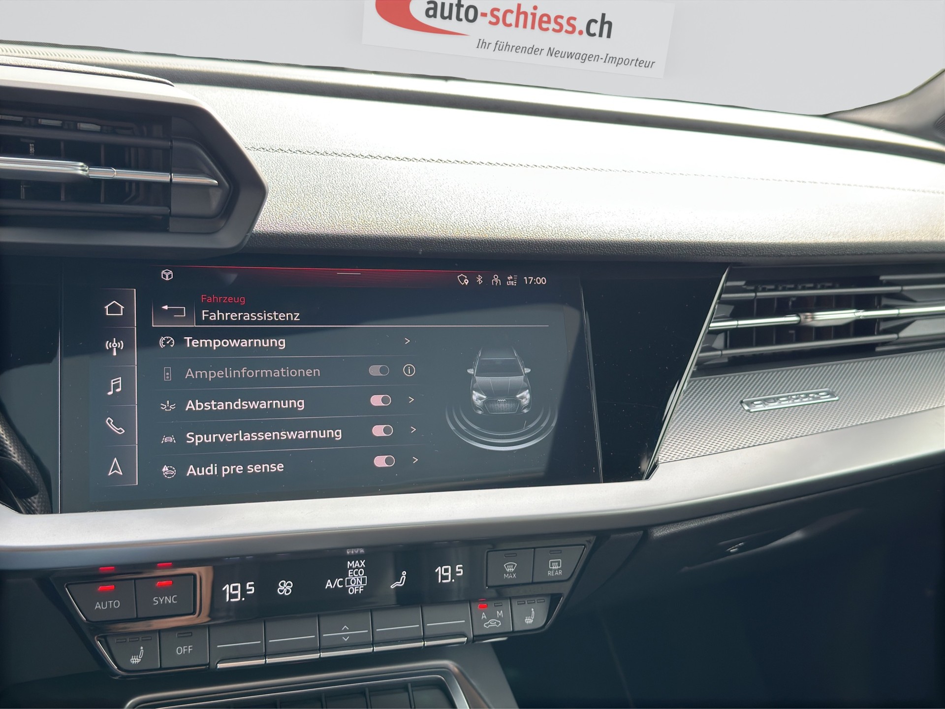 AUDI S3 Sportback 2.0 TFSI quattro S-tronic-image-12