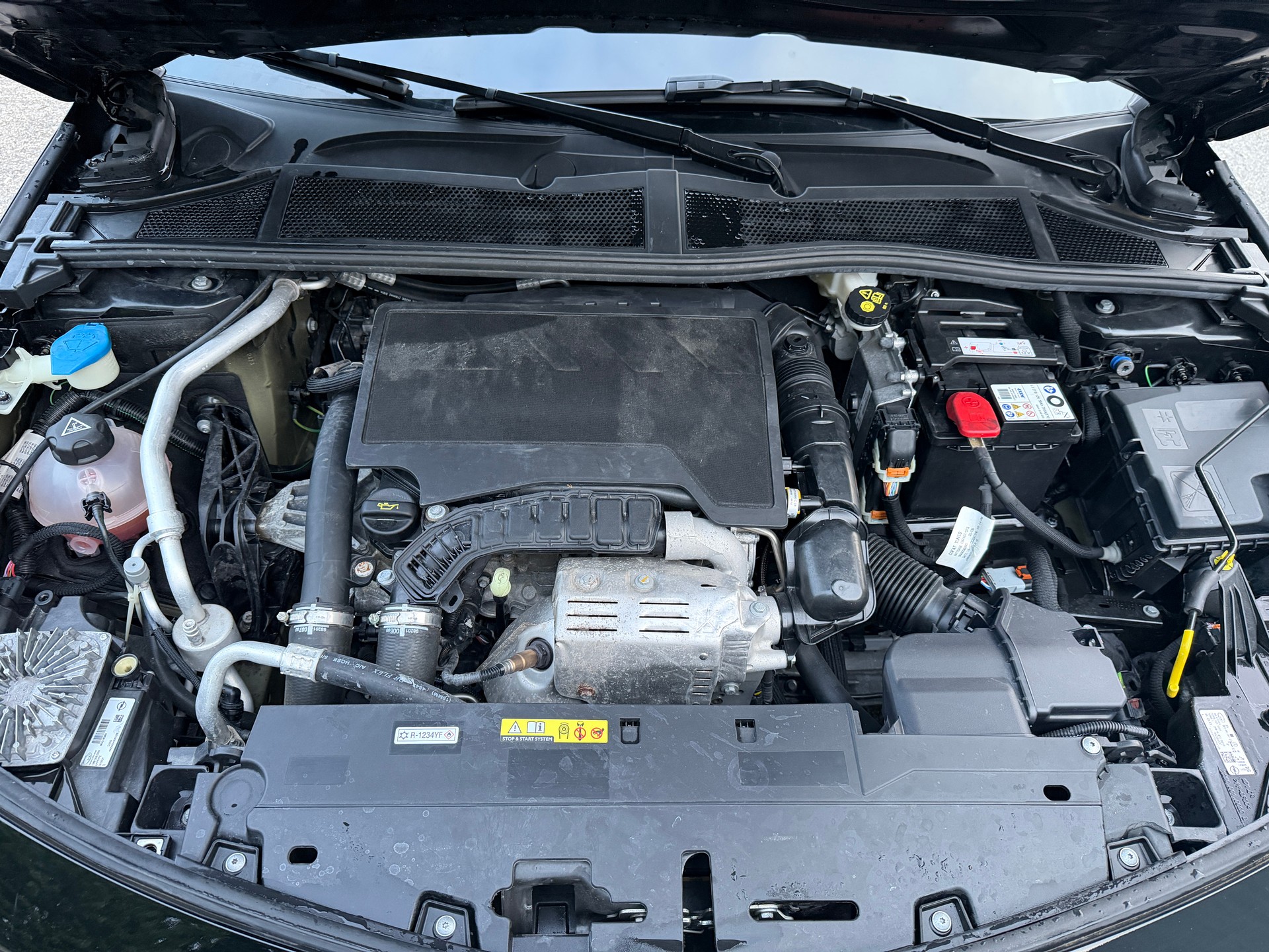 OPEL Astra 1.2i Turbo Swiss Plus-image-15