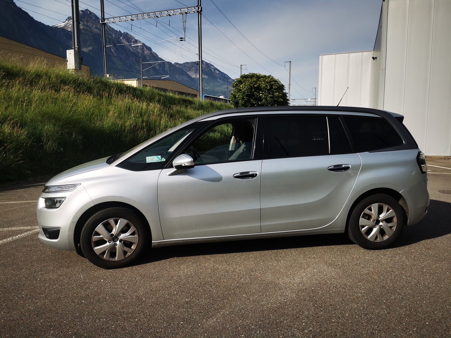 CITROEN Grand C4 Picasso 2.0 BlueHDi Intensive Automatic-image-0