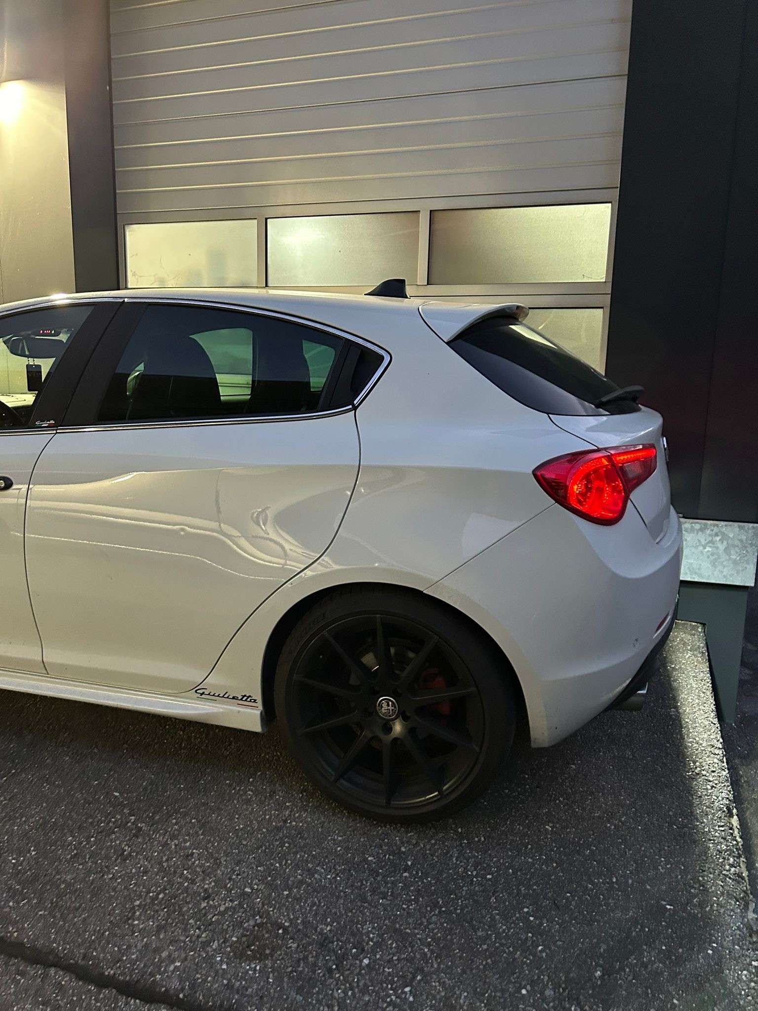 ALFA ROMEO Giulietta 1750 TBi Quadrifoglio Verde TCT-image-10