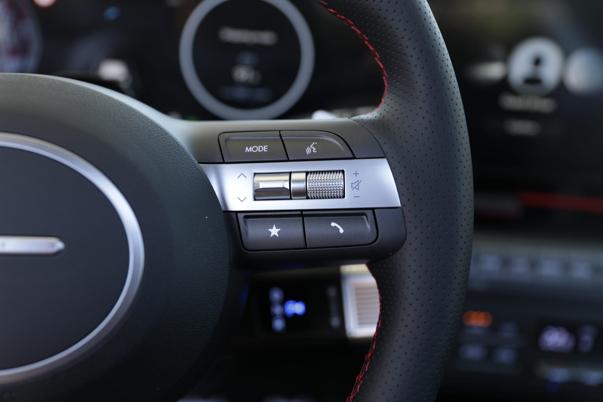 HYUNDAI Kona 1.6 GDi HEV N Line DCT-image-11