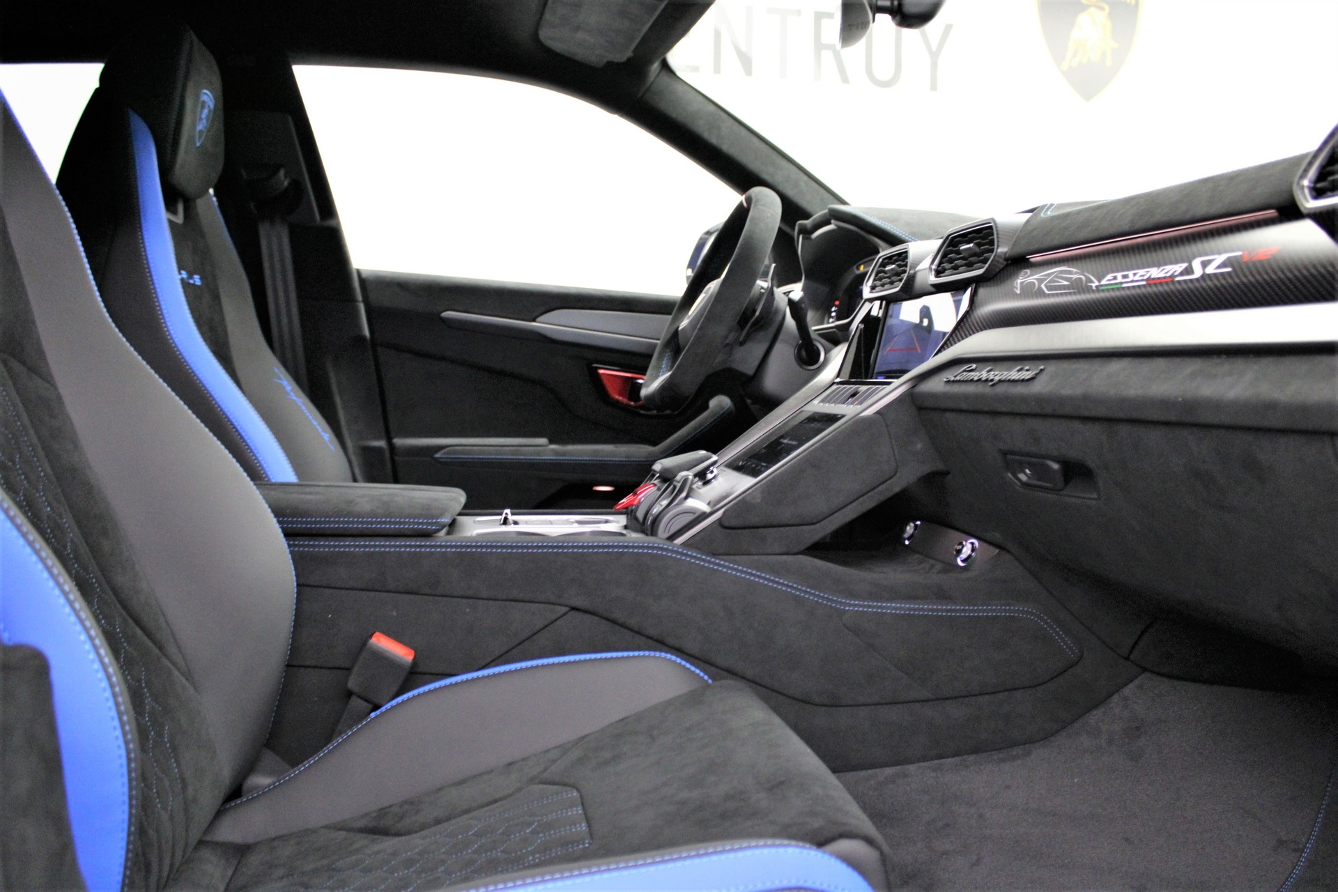 LAMBORGHINI Urus Performante SCV12-image-6