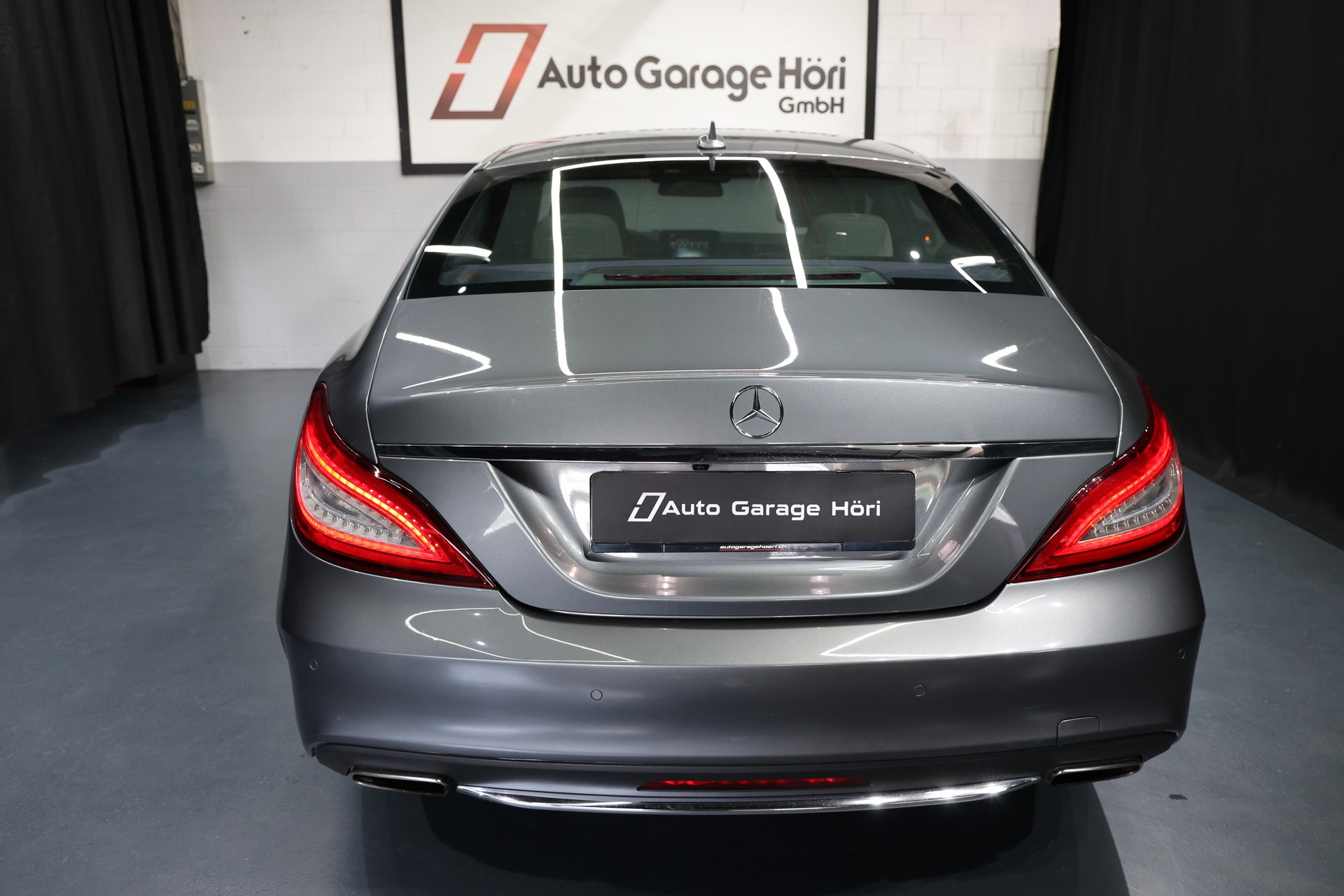 MERCEDES-BENZ CLS 500 4Matic 9G-Tronic VOLL OZ Pano H&K-image-20