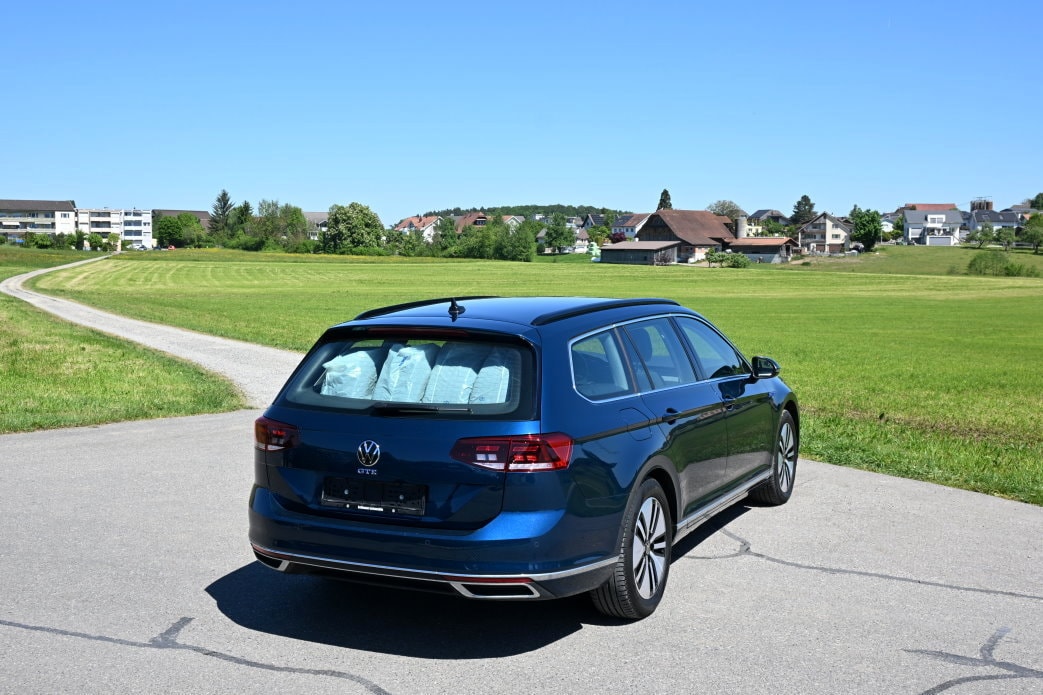 VW Passat Variant 1.4 TSI GTE Hybrid DSG-image-2