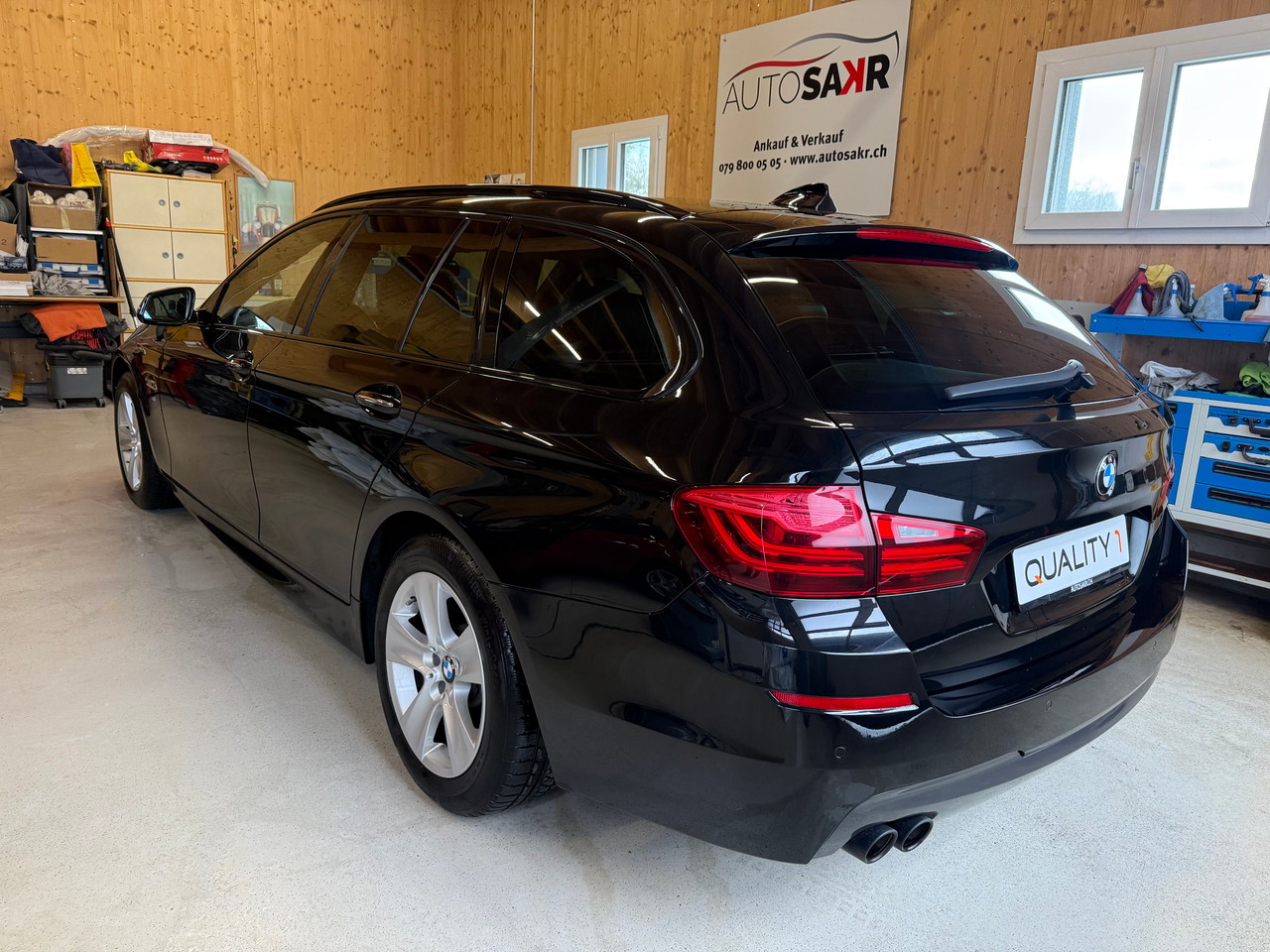 BMW 530d Touring xDrive Steptronic-image-5