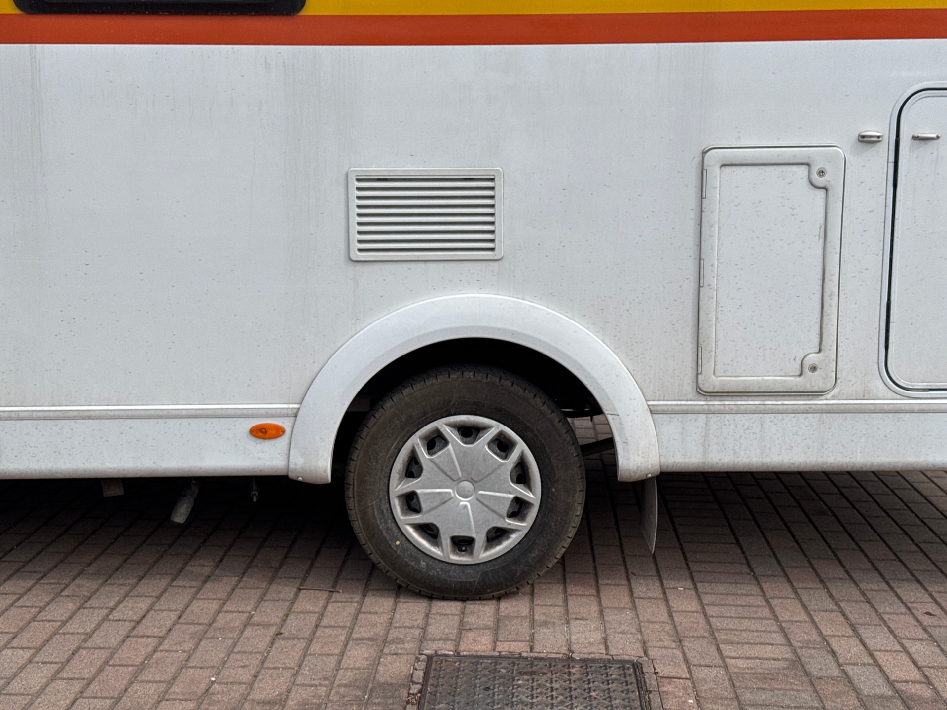 FORD 2023 Ford Transit Etrusco | Schaltgetriebe | Voll ausgestattet-image-10