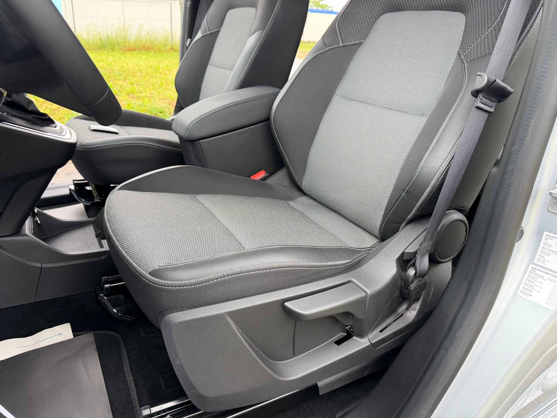 RENAULT "GRAND KANGOO" 1.3 TCe 130 PF TECHNO EDC. CH WAGEN. AUTOMAT. MIT 7 SITZE. LANGER RADSTAND. NUR 6`800 KM !!-image-33