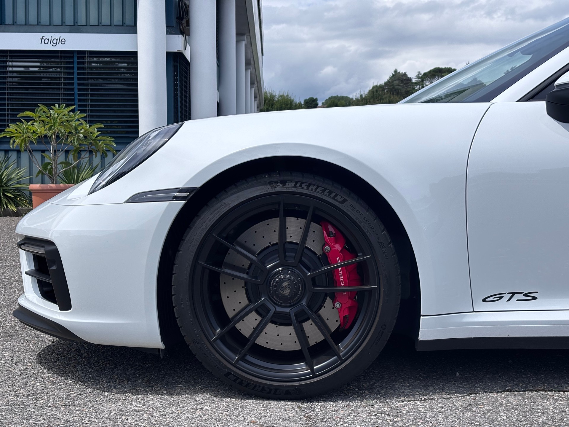 PORSCHE 911 Carrera 4 GTS Cabriolet PDK-image-7
