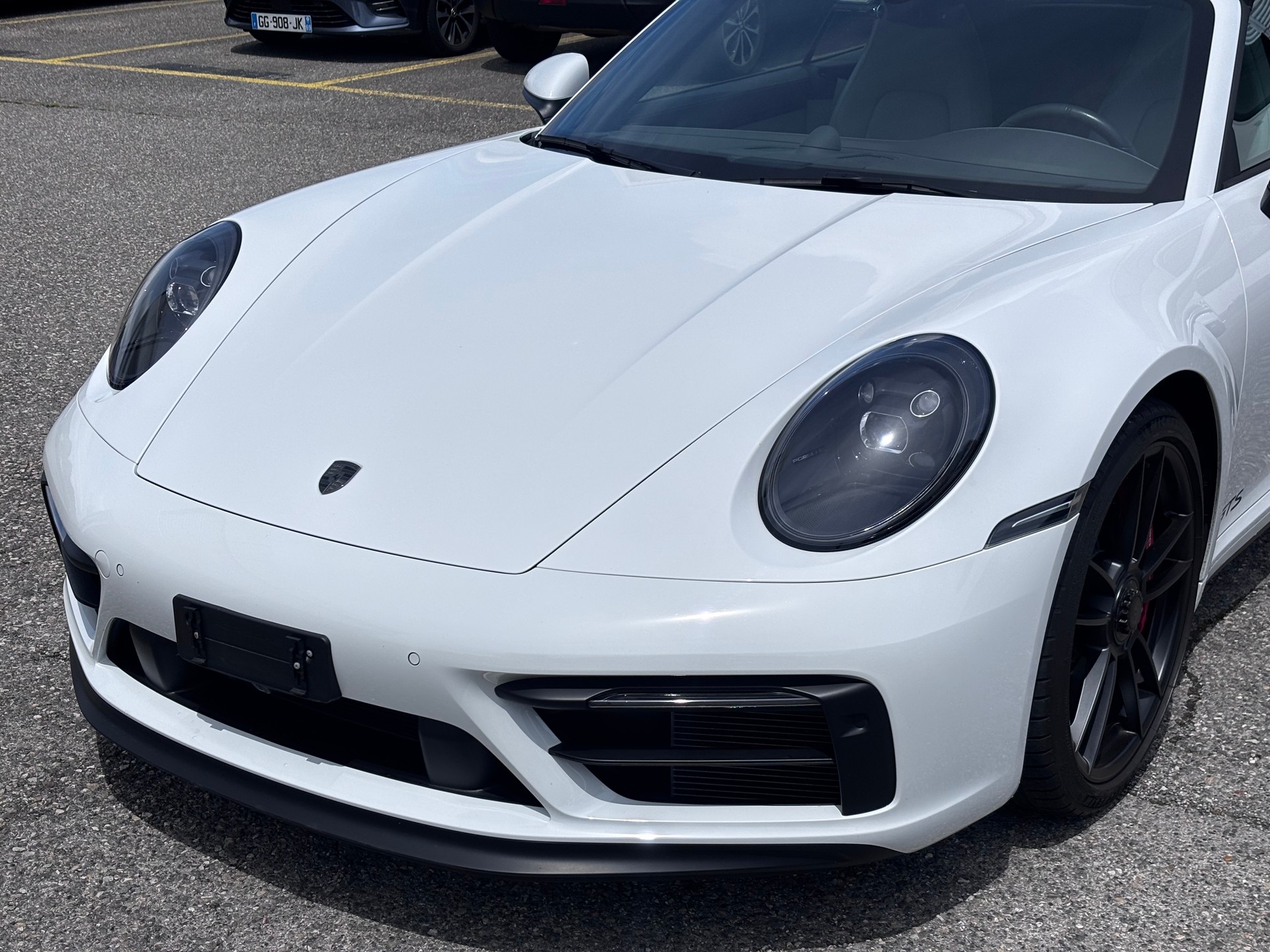 PORSCHE 911 Carrera 4 GTS Cabriolet PDK-image-1