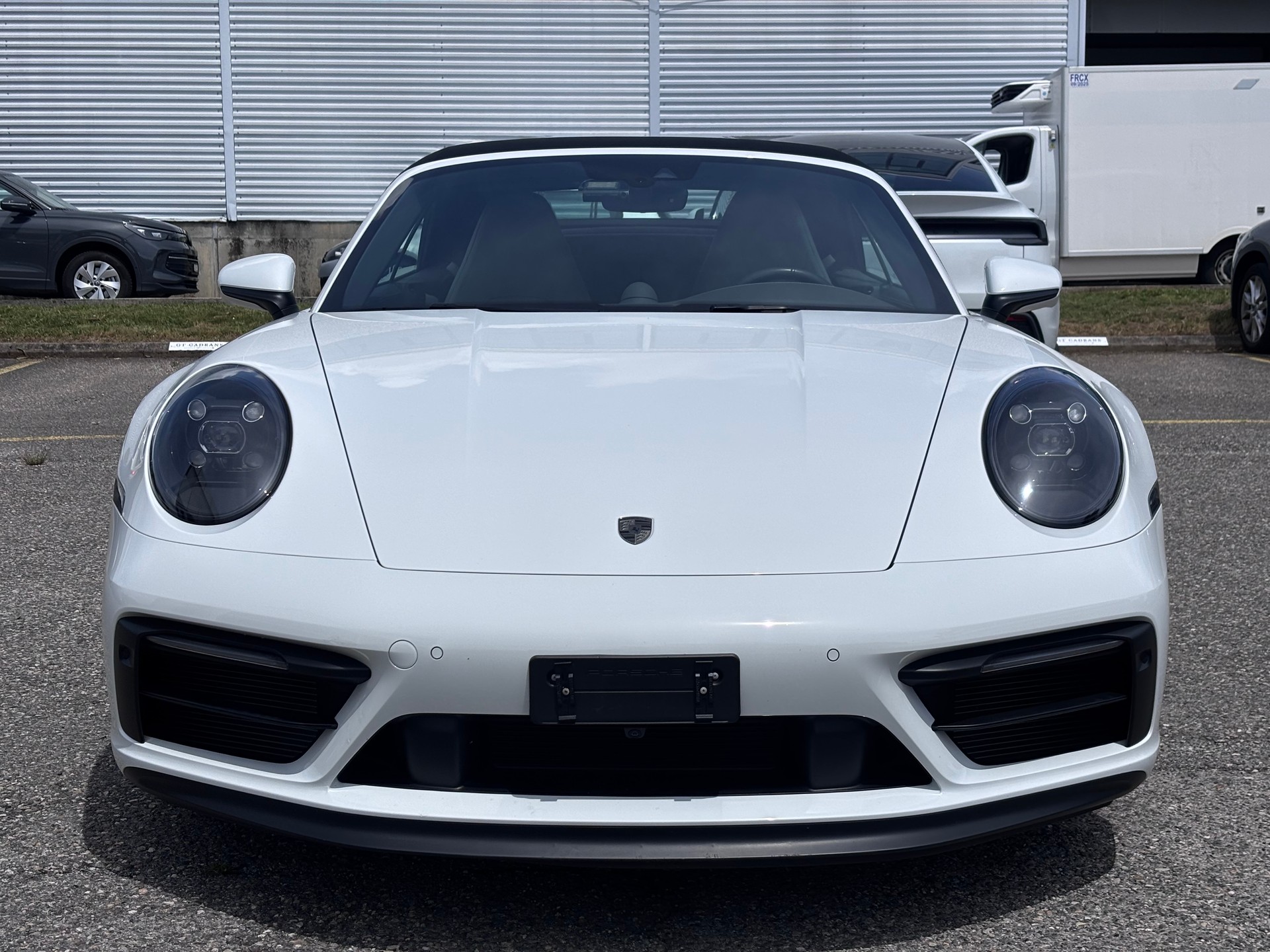 PORSCHE 911 Carrera 4 GTS Cabriolet PDK-image-2