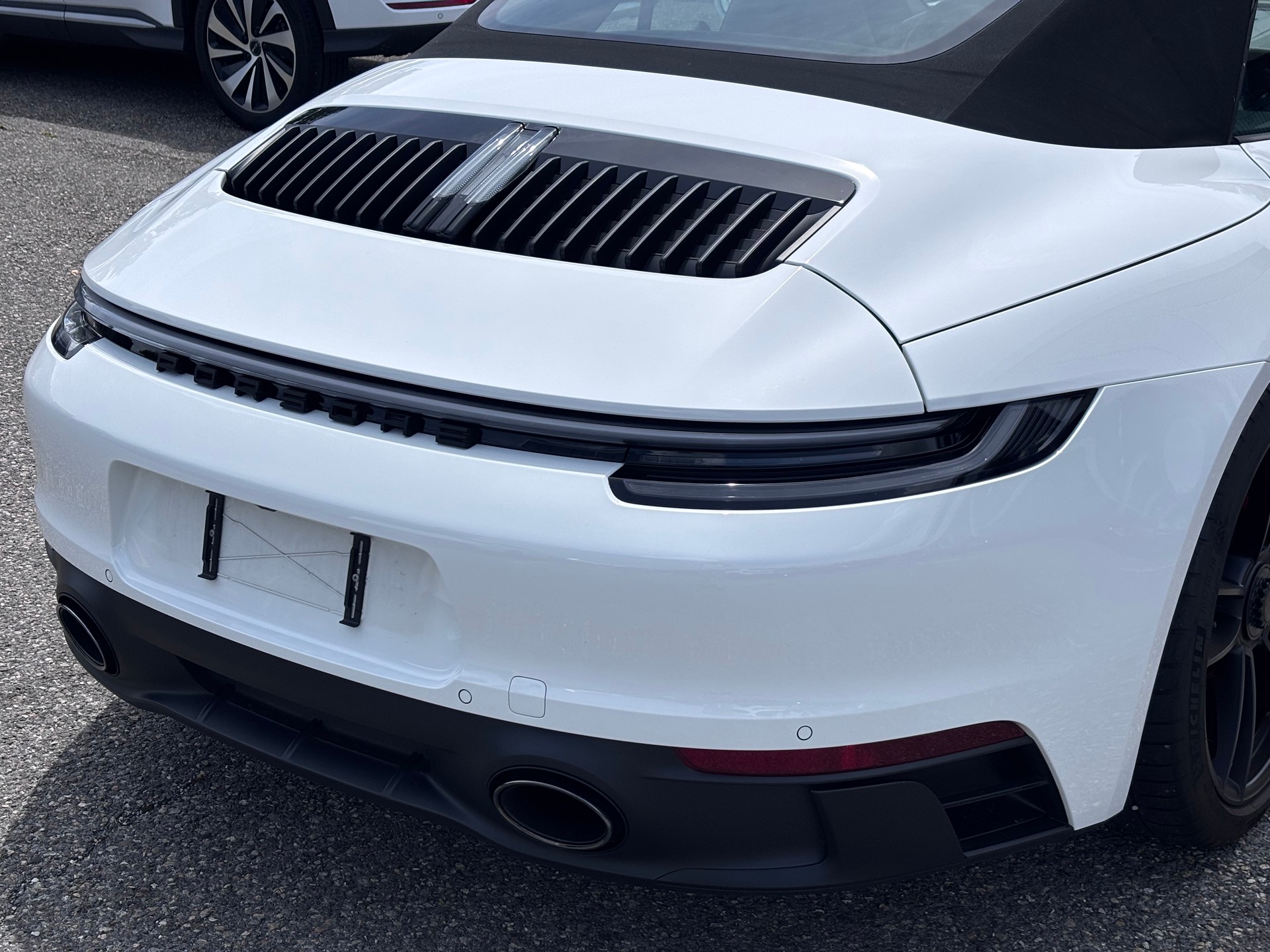 PORSCHE 911 Carrera 4 GTS Cabriolet PDK-image-5