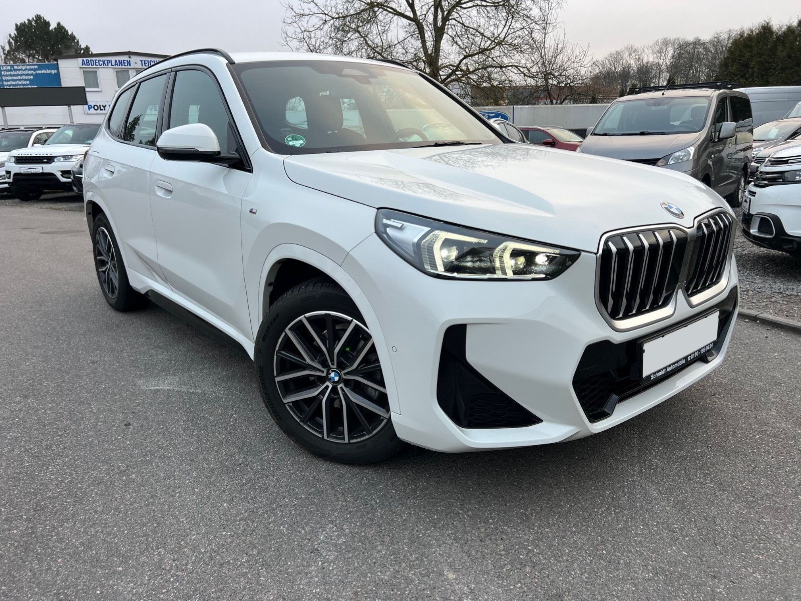 BMW X1 sDrive 18i M Sport-showroom-element-1