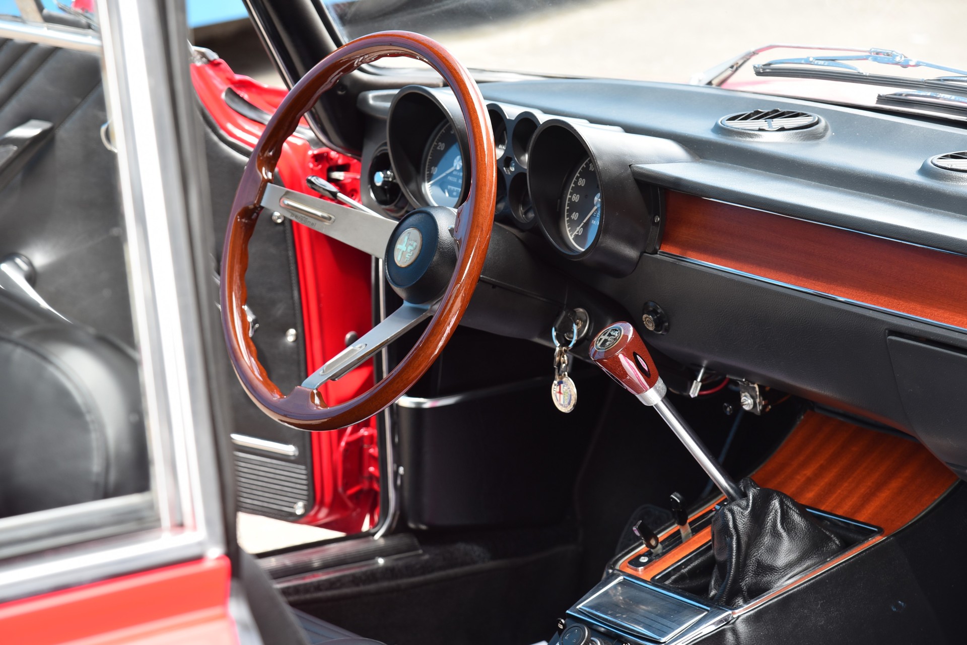 ALFA ROMEO GTV 2000 Bertone-image-3
