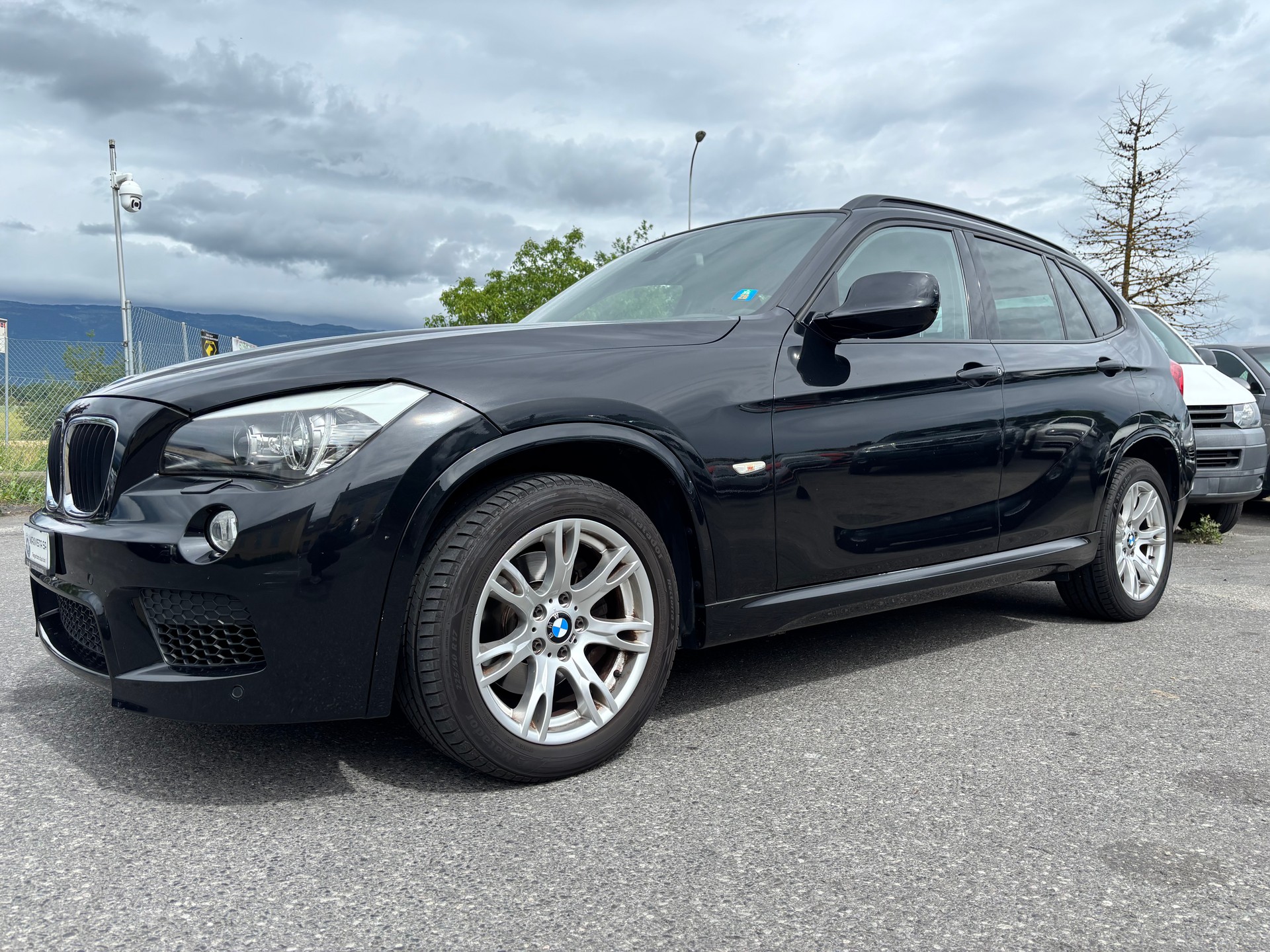 BMW X1 xDrive 20i Steptronic-image-1