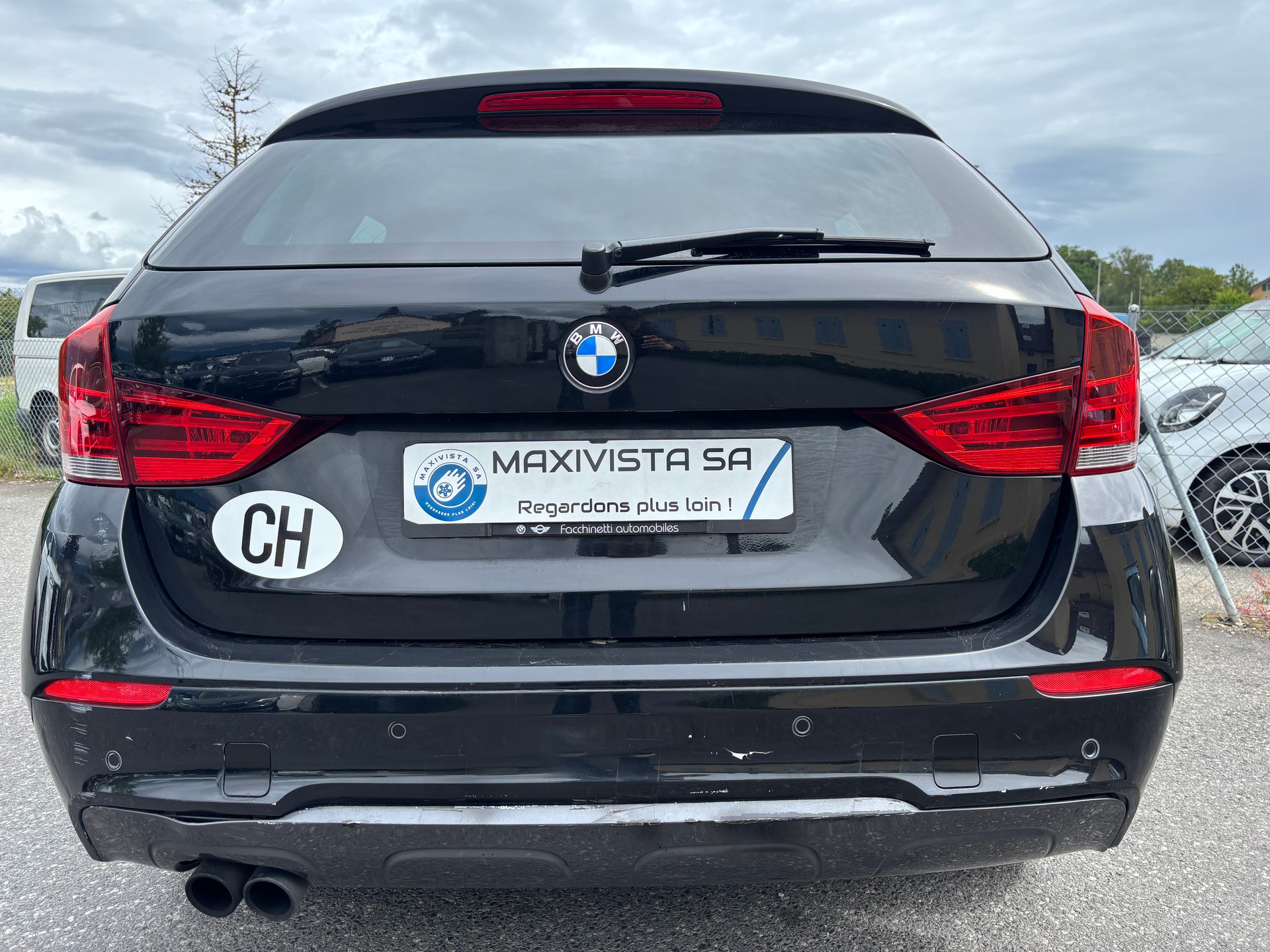 BMW X1 xDrive 20i Steptronic-image-4