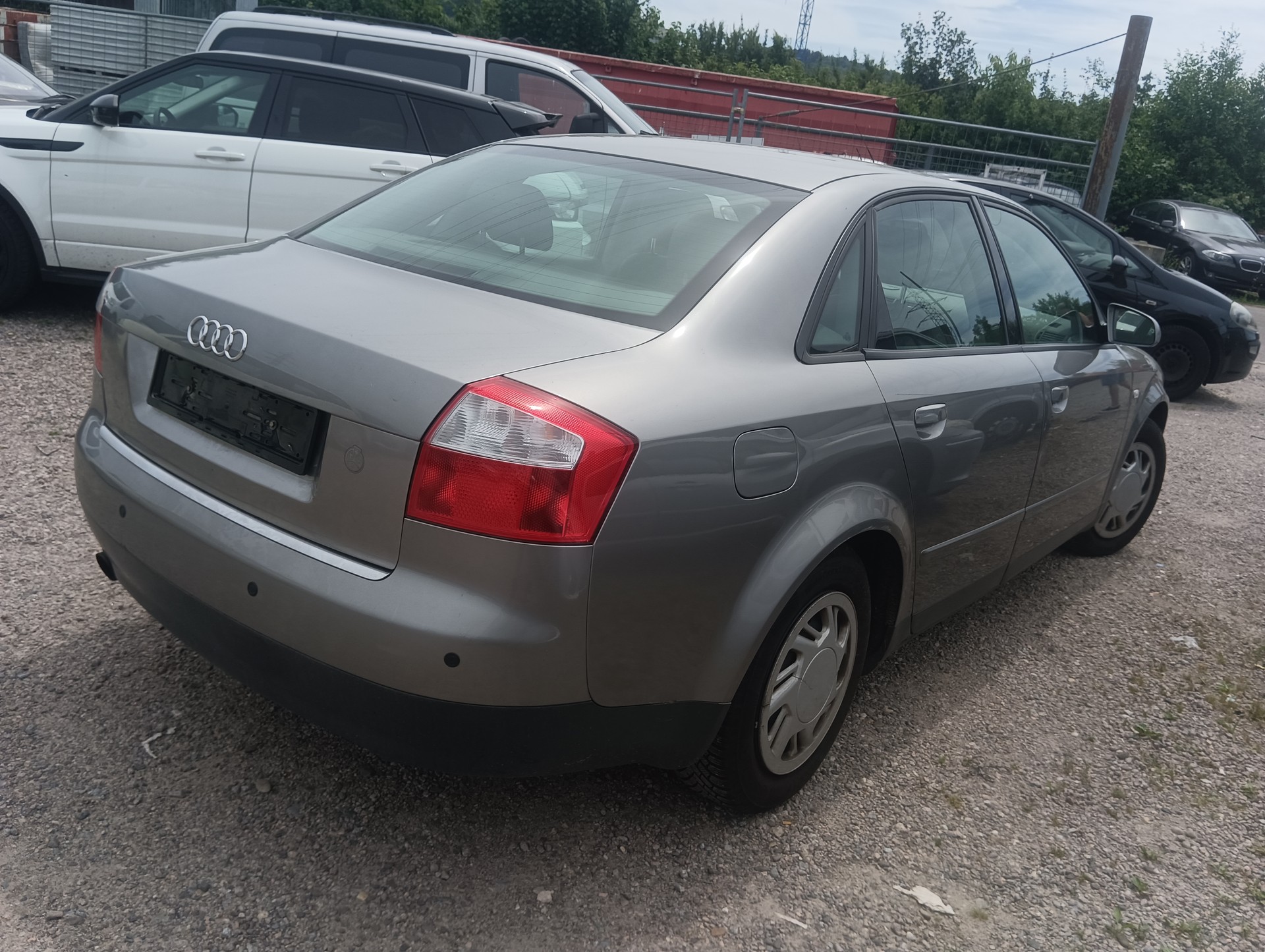 AUDI A4 2.0-image-2