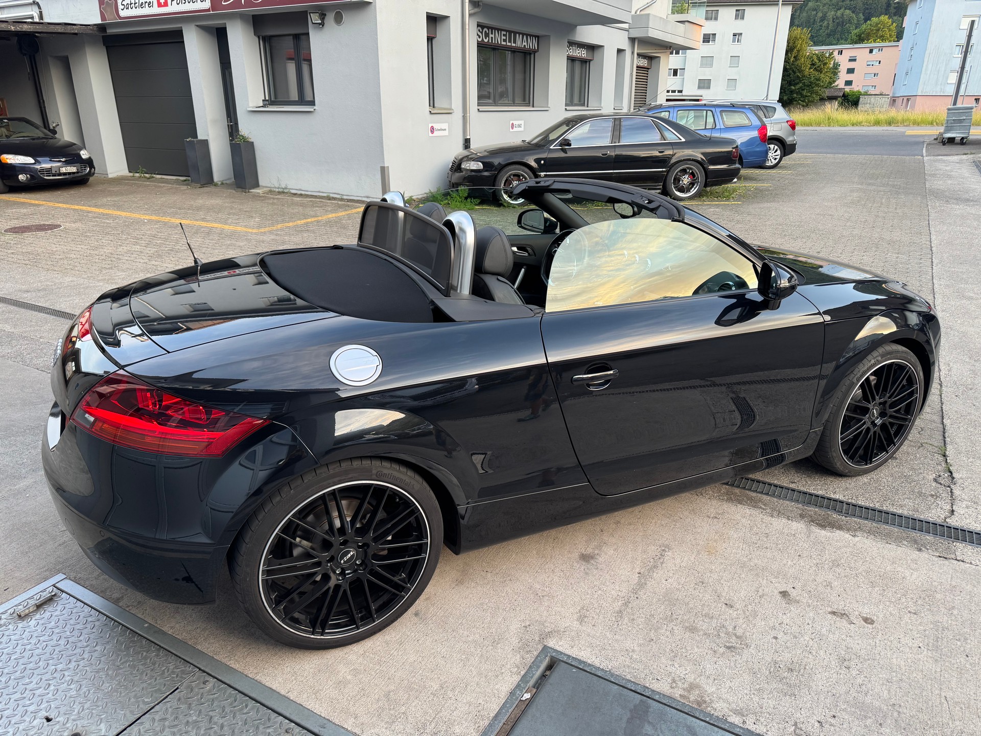 AUDI TT Roadster 1.8 TFSI-image-3