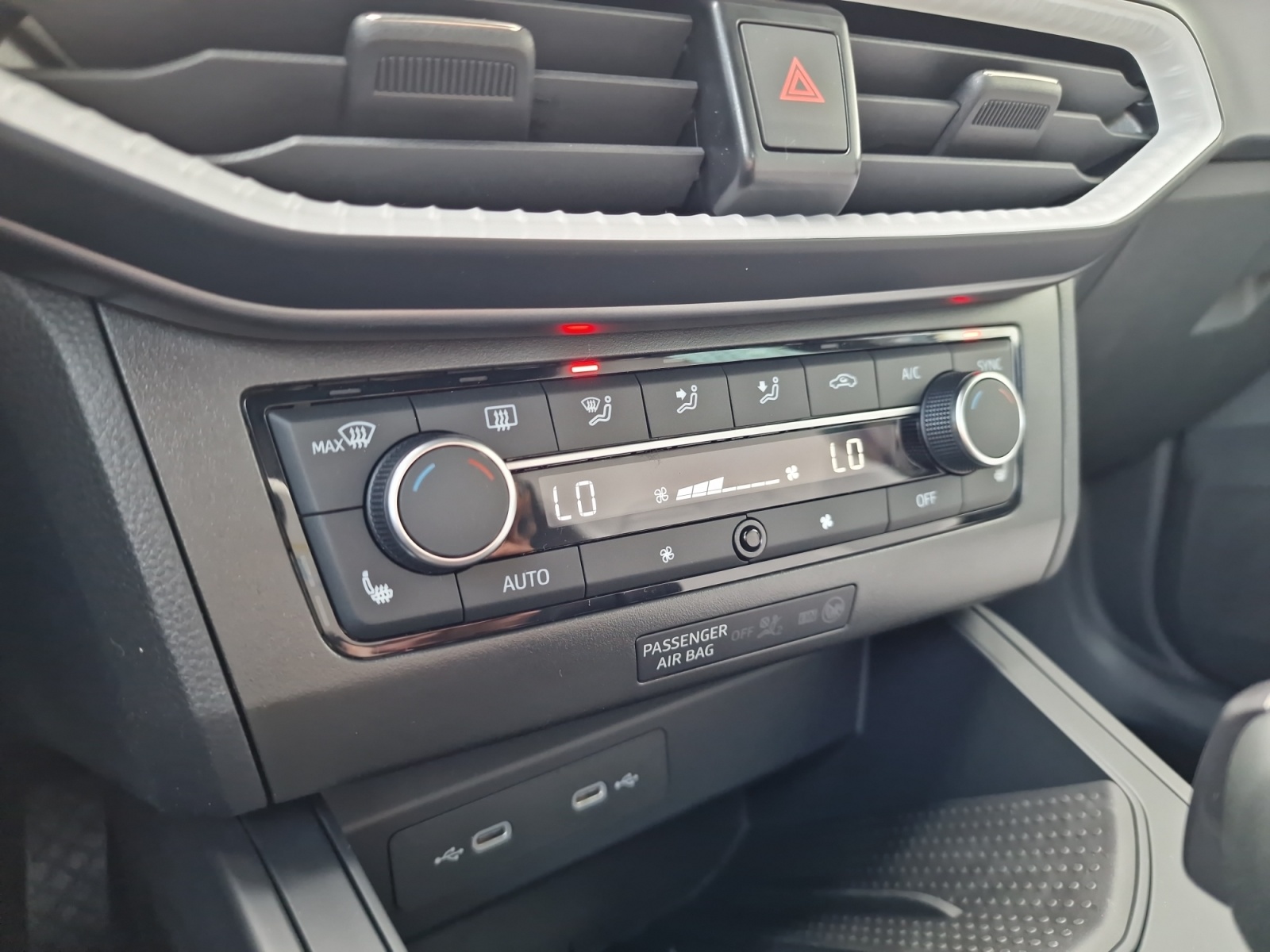 SEAT Arona 1.0 EcoTSI FR DSG NEW Model 2026-image-11