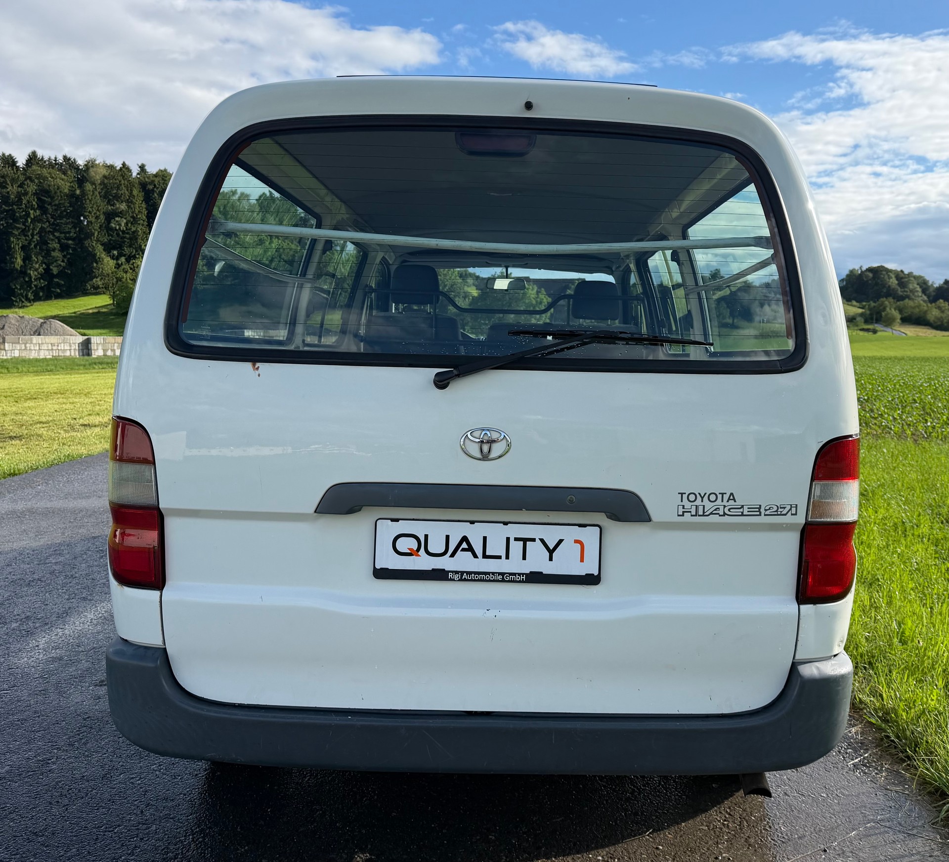TOYOTA Hiace 2.7 Van LWB-image-4