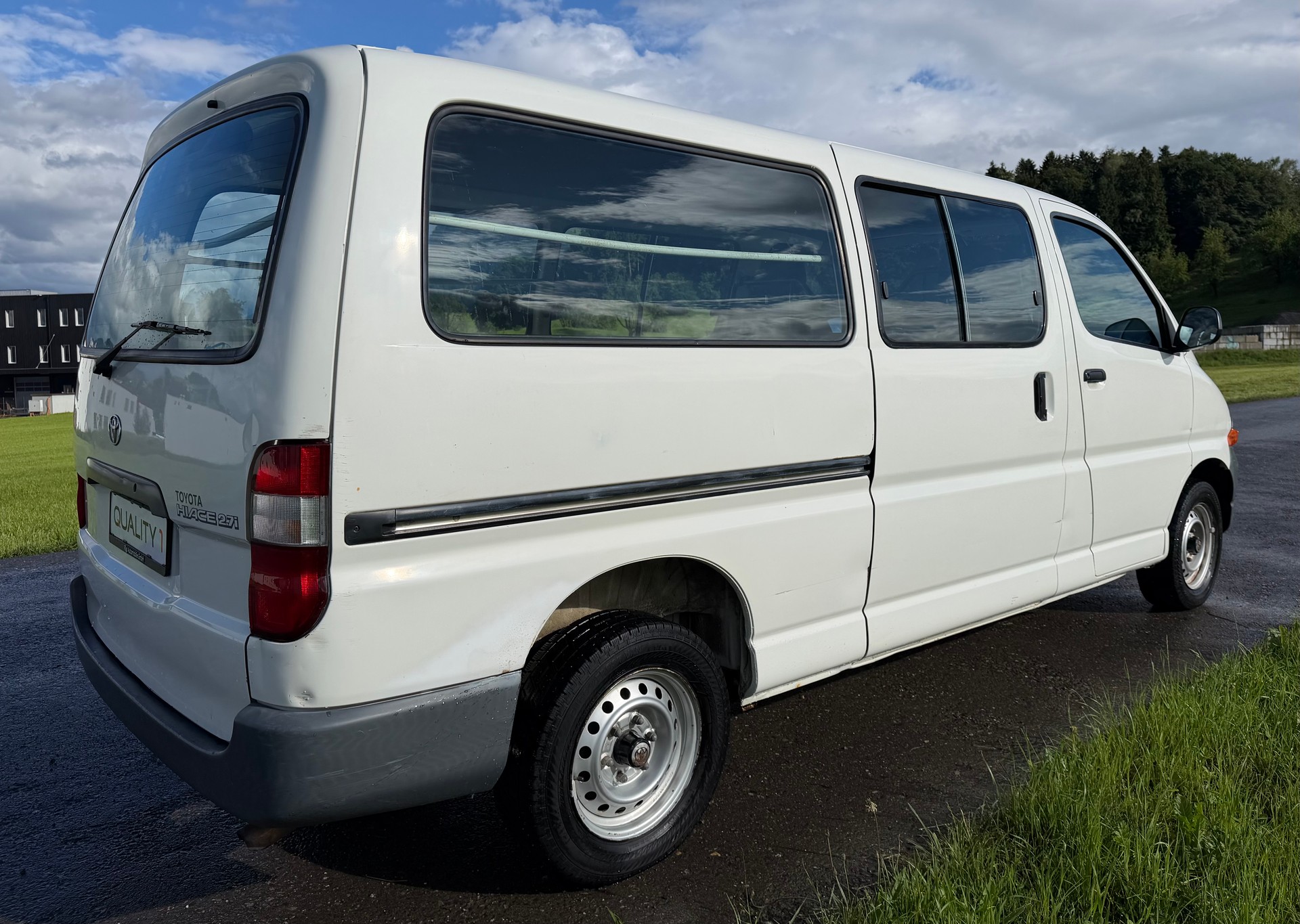 TOYOTA Hiace 2.7 Van LWB-image-5
