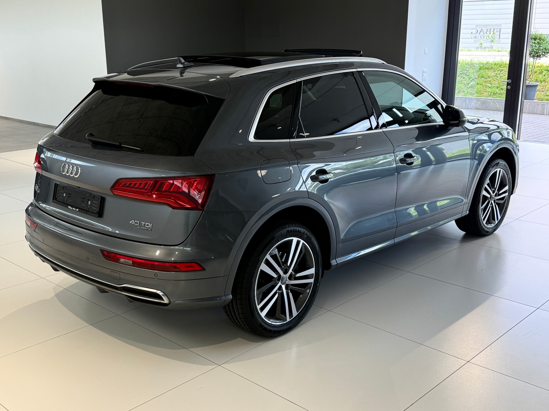 AUDI Q5 40 TDI sport S-Line quattro S-tronic ***Panoramadach***S-Line***190PS***Distanzregler***Matrix***-image-27