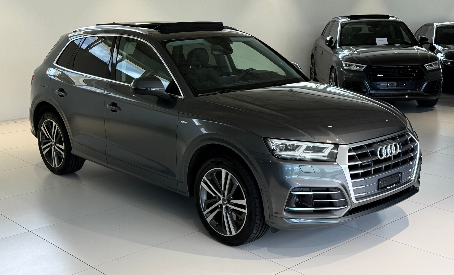 AUDI Q5 40 TDI sport S-Line quattro S-tronic ***Panoramadach***S-Line***190PS***Distanzregler***Matrix***-image-30