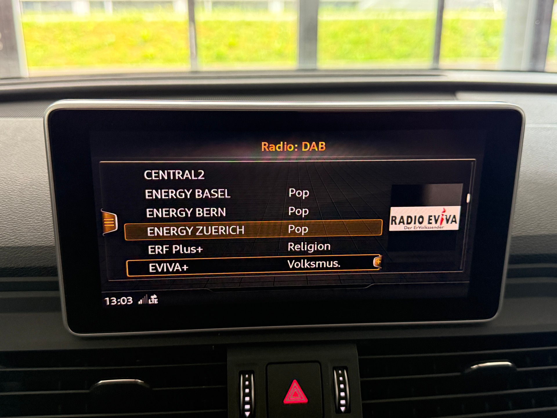 AUDI Q5 40 TDI sport S-Line quattro S-tronic ***Panoramadach***S-Line***190PS***Distanzregler***Matrix***-image-23