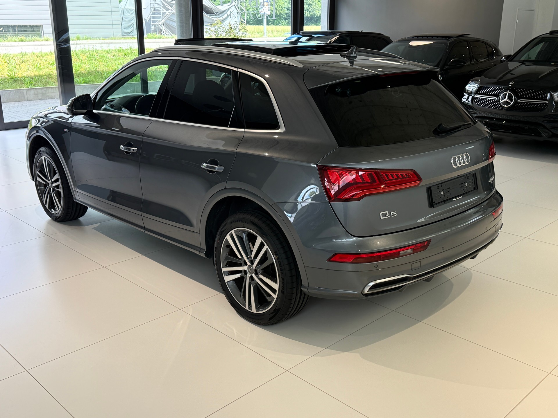 AUDI Q5 40 TDI sport S-Line quattro S-tronic ***Panoramadach***S-Line***190PS***Distanzregler***Matrix***-image-25