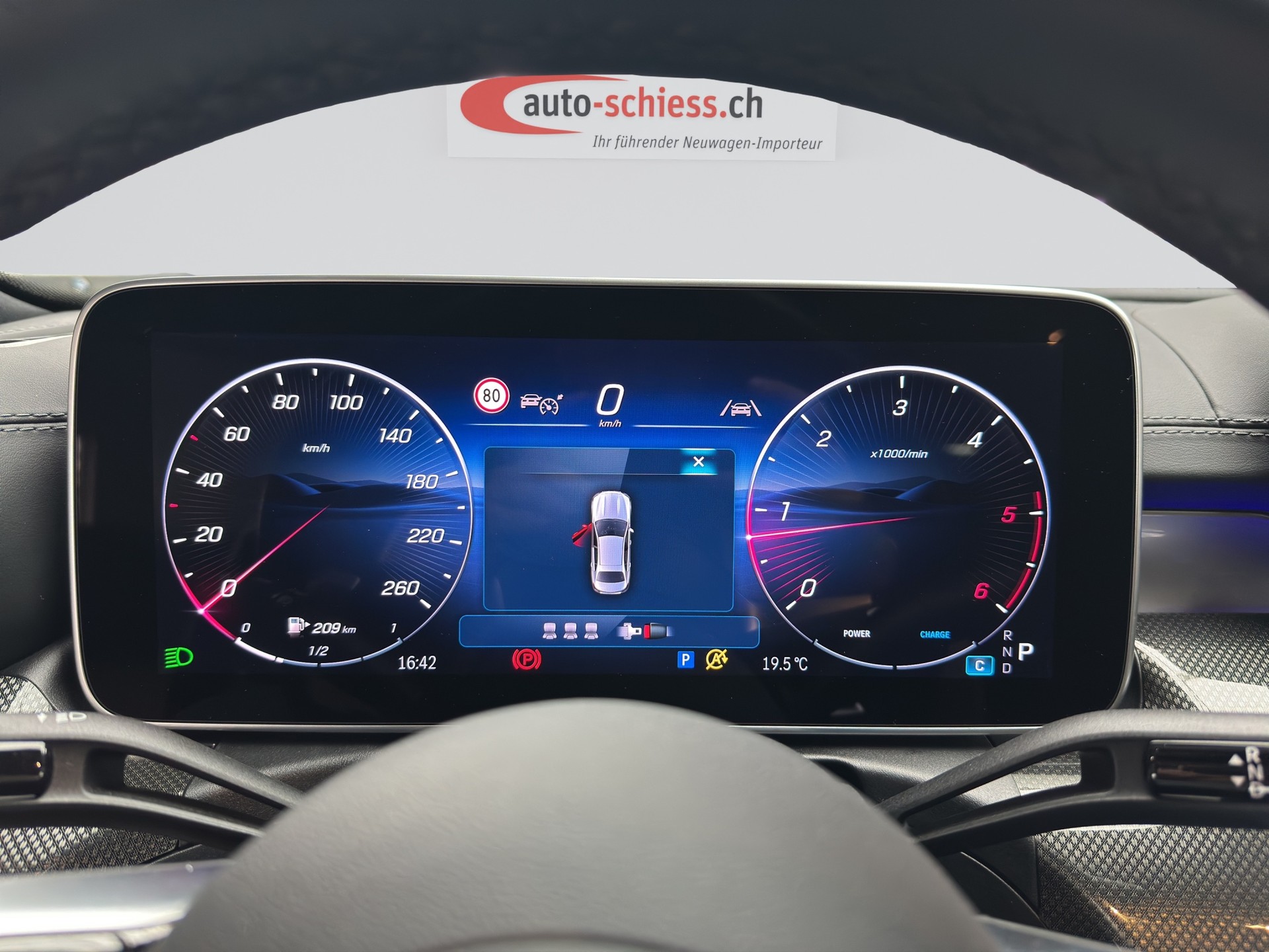 MERCEDES-BENZ C 300 d AMG Line Night-image-11