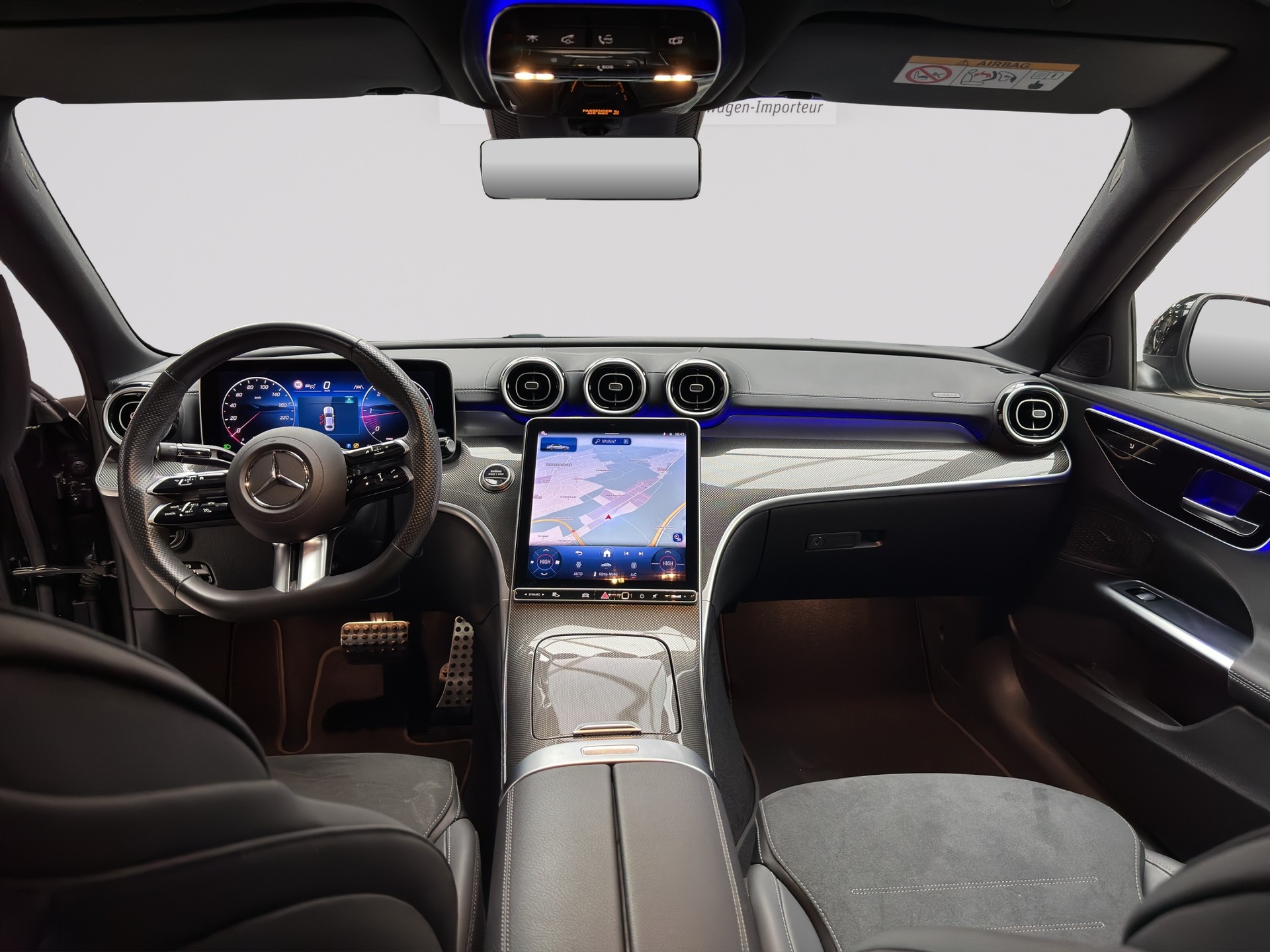 MERCEDES-BENZ C 300 d AMG Line Night-image-14
