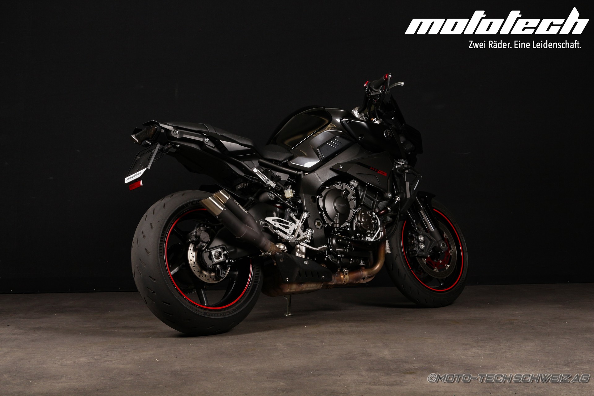 YAMAHA MT-10 ABS-showroom-element-2