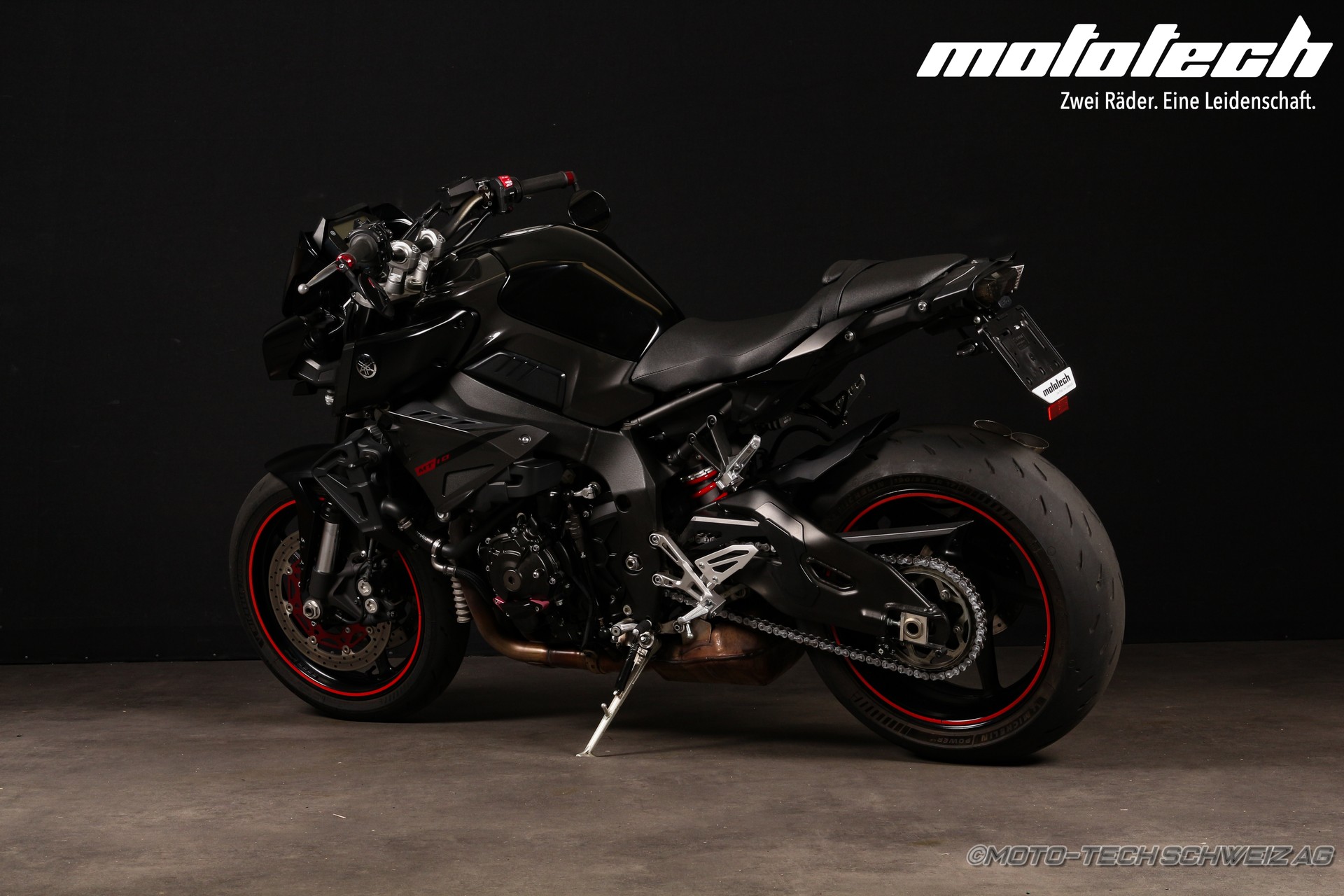 YAMAHA MT-10 ABS-showroom-element-3