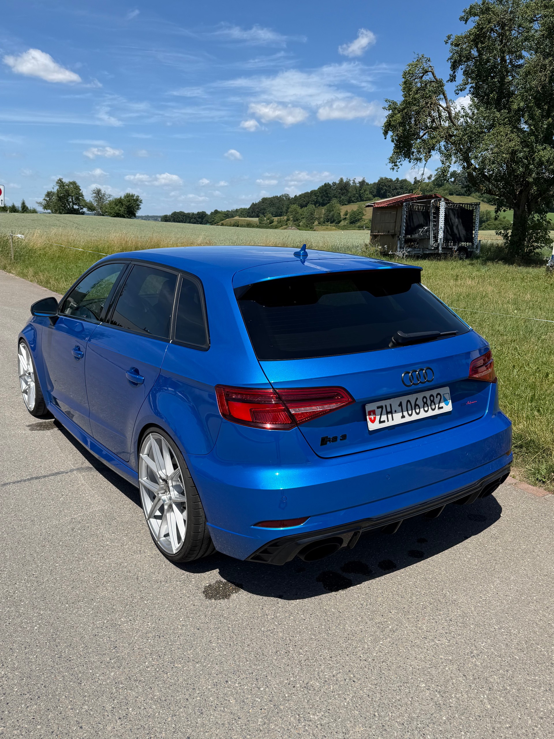 AUDI 2.5 T FSI quattro S-Tronic-image-2